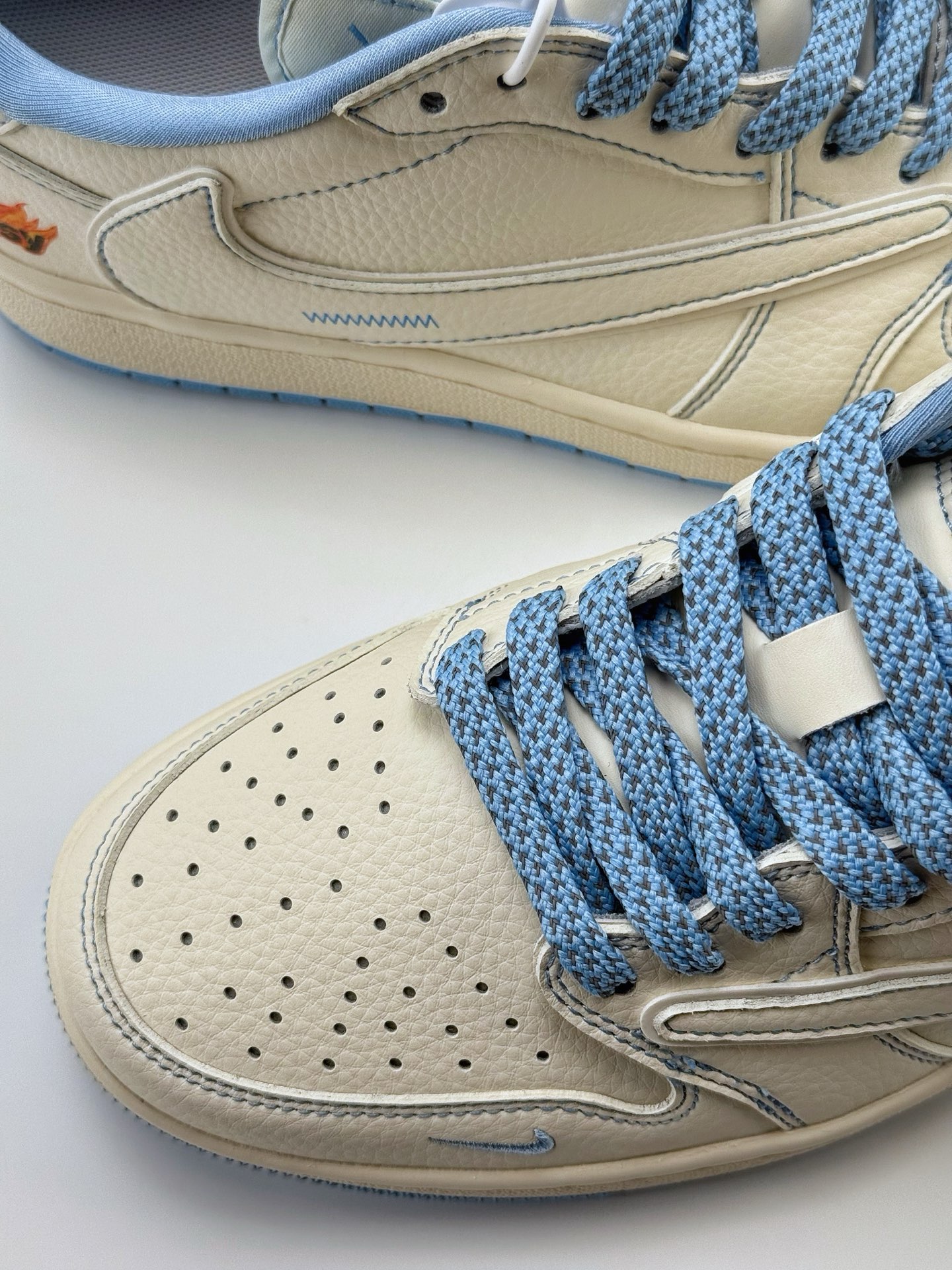 Travis Scott x Nike Air Jordan 1 Low x Stussy Air Jordan 1 Low 反转白天蓝小钩满天星倒钩 ZH2598-229