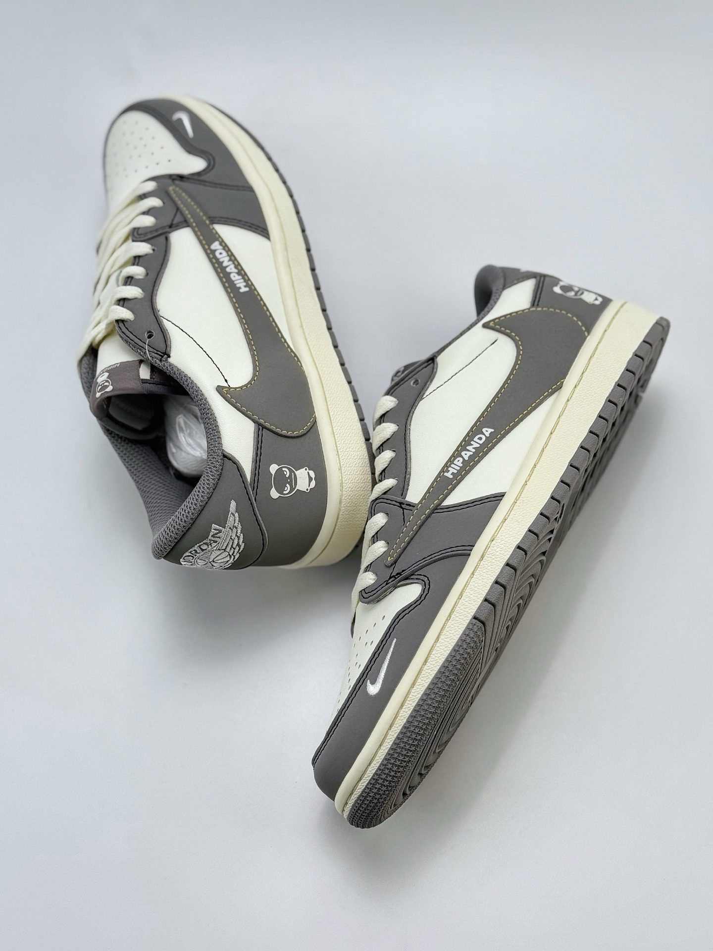 240 Travis Scott x Nike Air Jordan 1 Low x HIPANDA Air Jordan 1 Low 反转白灰小钩倒钩  XD1568-106