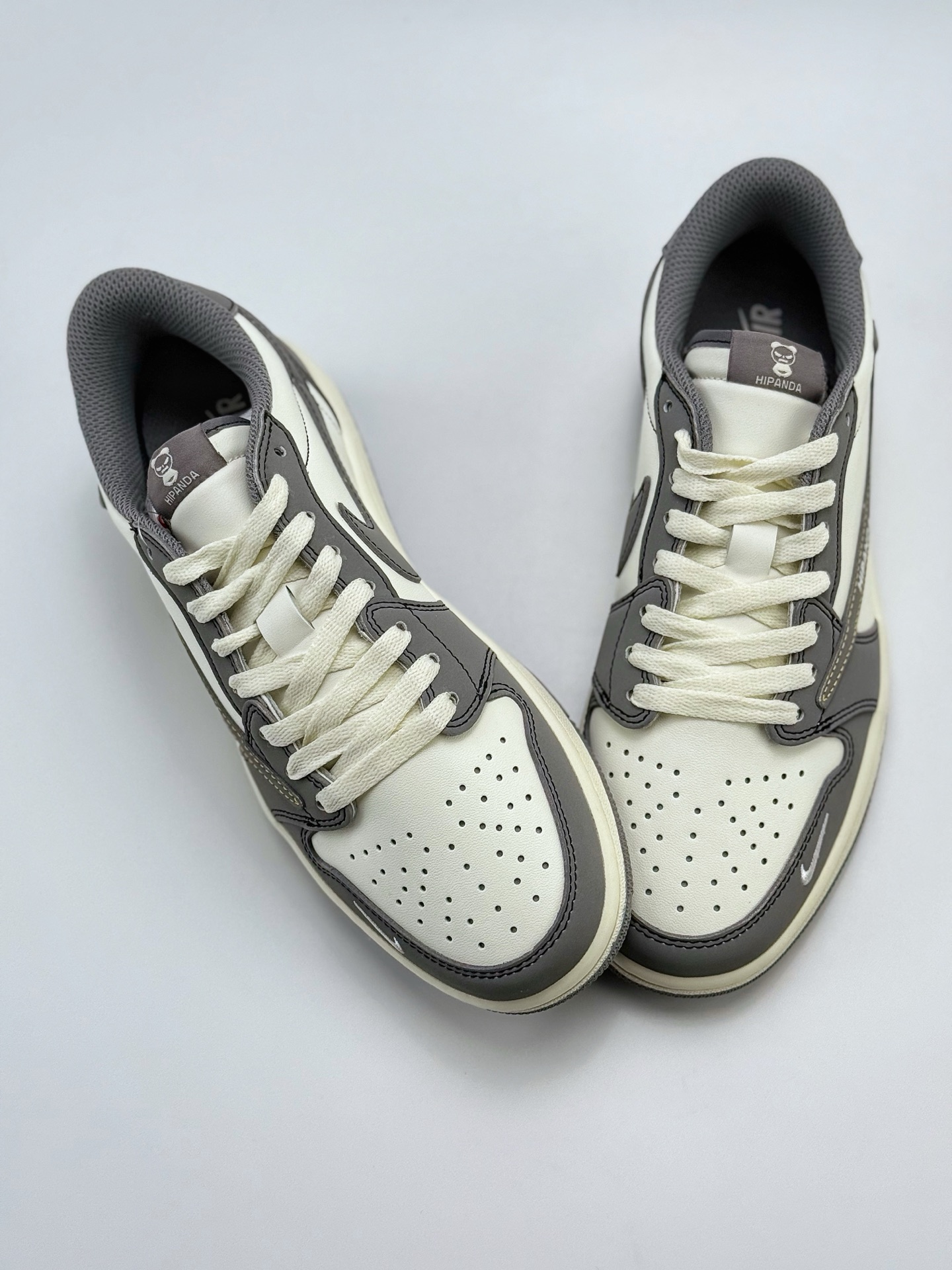 240 Travis Scott x Nike Air Jordan 1 Low x HIPANDA Air Jordan 1 Low 反转白灰小钩倒钩  XD1568-106