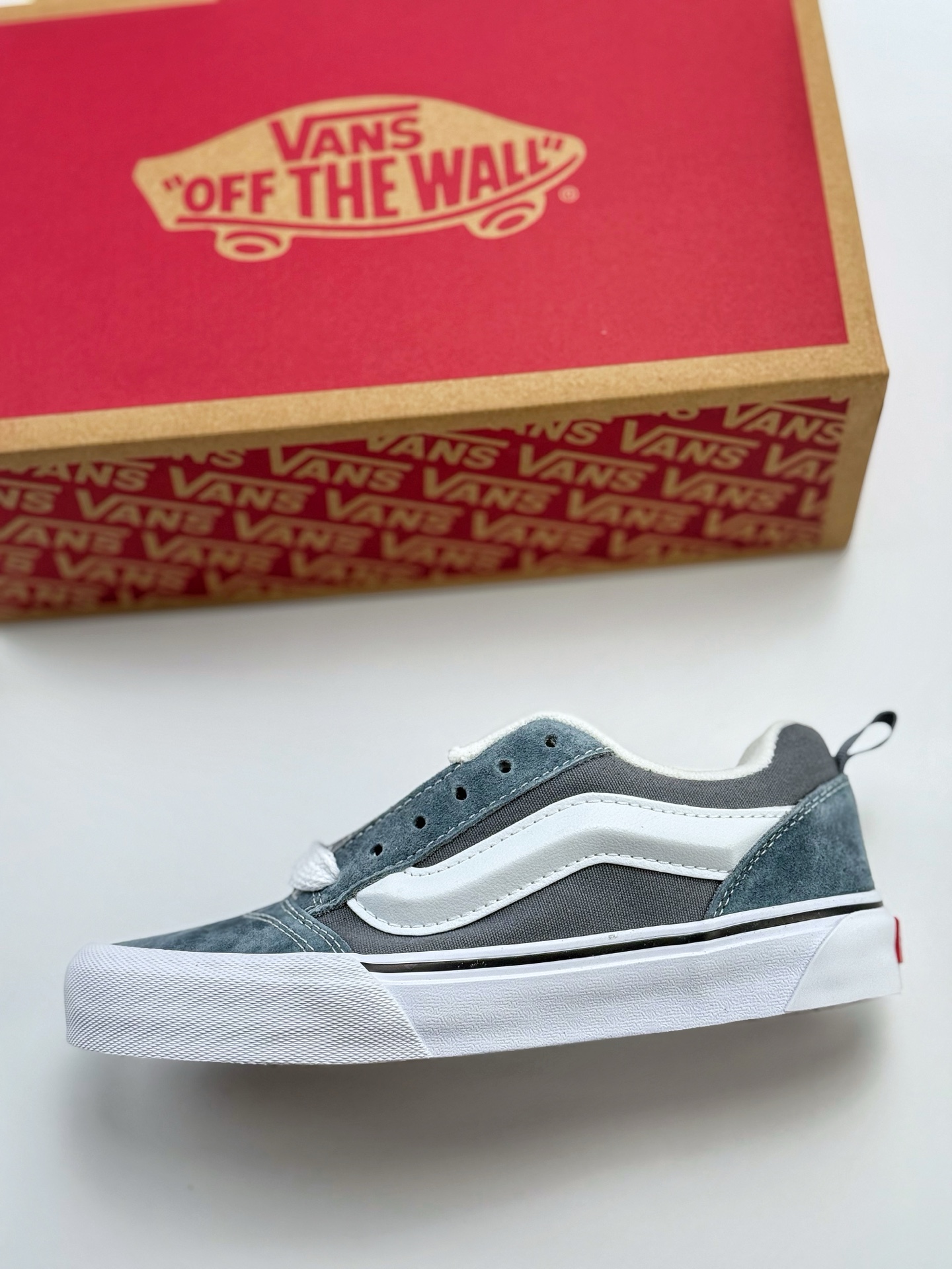 140 Vans Knu Skool 灰兰 肥胖版立体大Logo 加厚鞋舌 低帮复古休闲硫化面包鞋