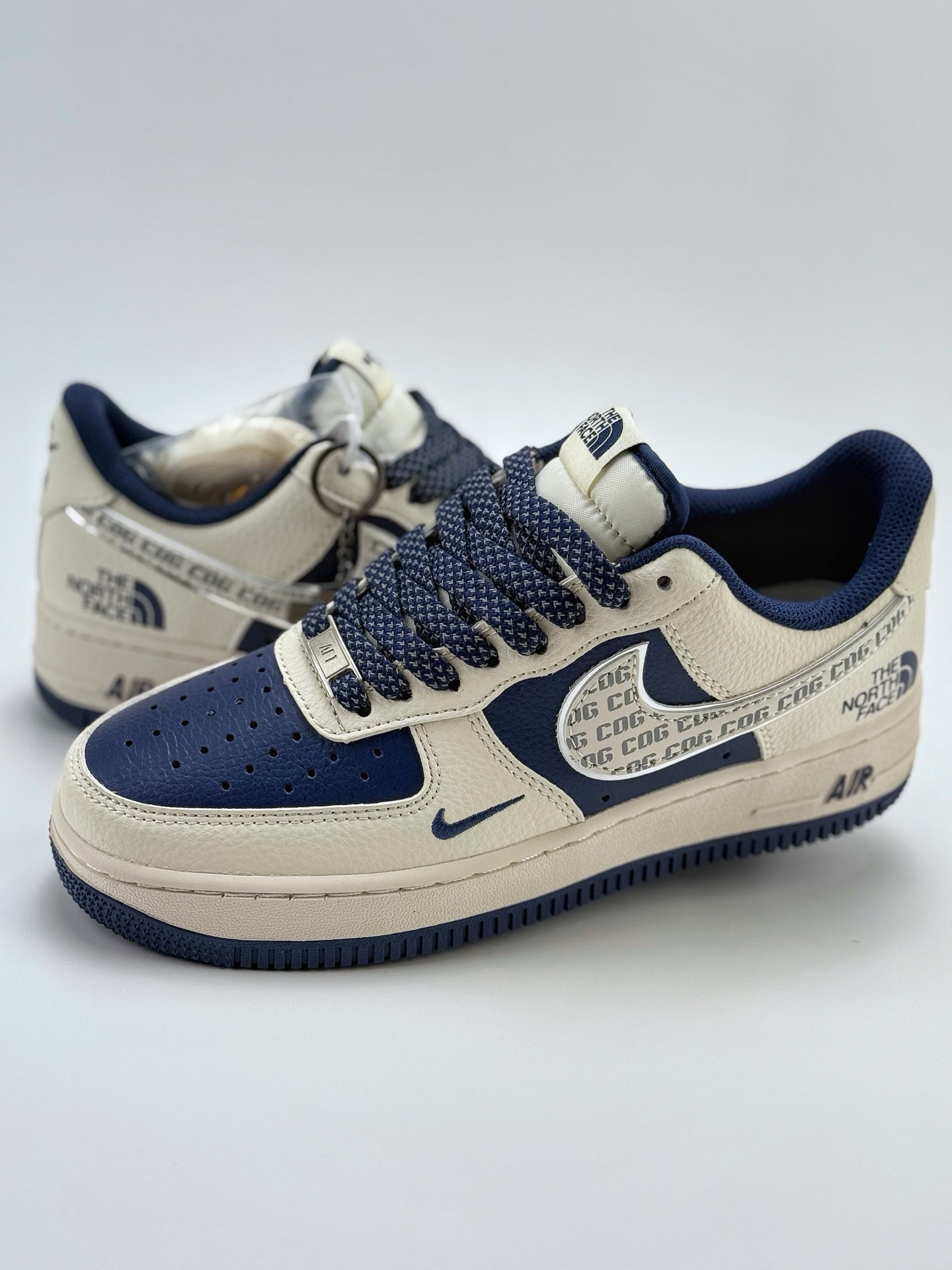 260 Nike Air Force 1 Low 07 x The North Face x CDG 白蓝小钩满天星 HH7518-075
