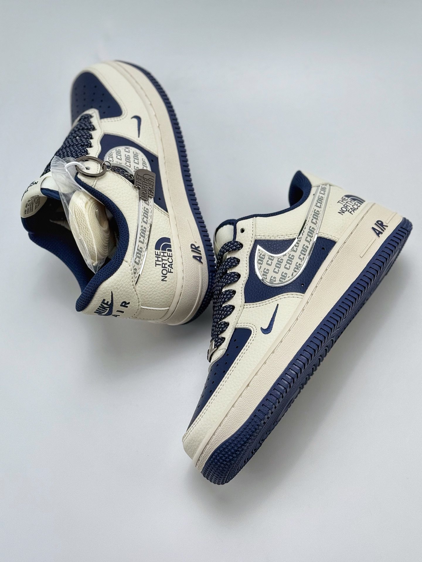 260 Nike Air Force 1 Low 07 x The North Face x CDG 白蓝小钩满天星 HH7518-075