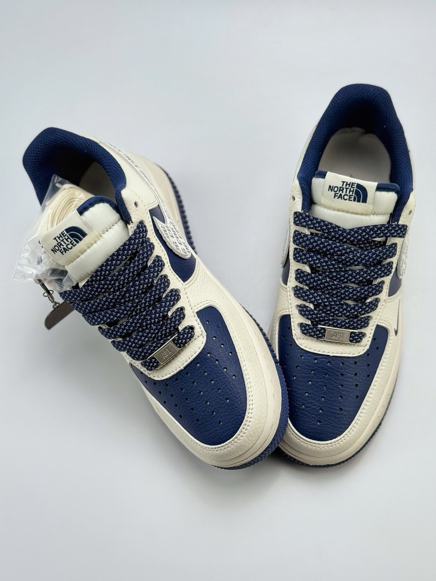 260 Nike Air Force 1 Low 07 x The North Face x CDG 白蓝小钩满天星 HH7518-075