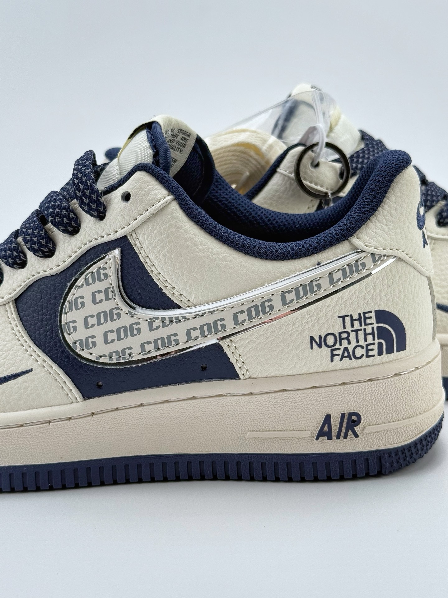 260 Nike Air Force 1 Low 07 x The North Face x CDG 白蓝小钩满天星 HH7518-075