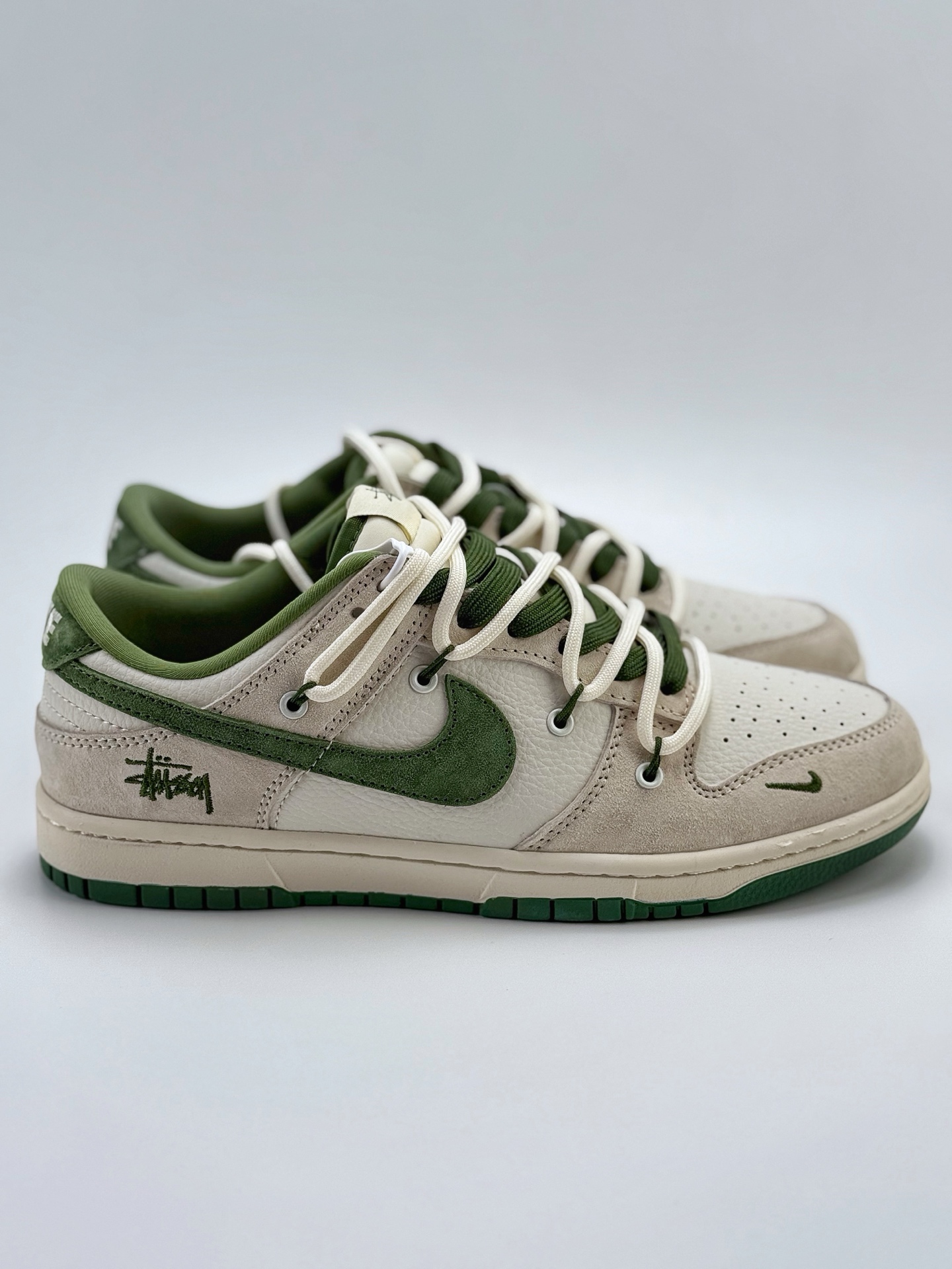 300 Nike SB Dunk Low x Stussy 白灰绿小钩绑带  DM6868-094