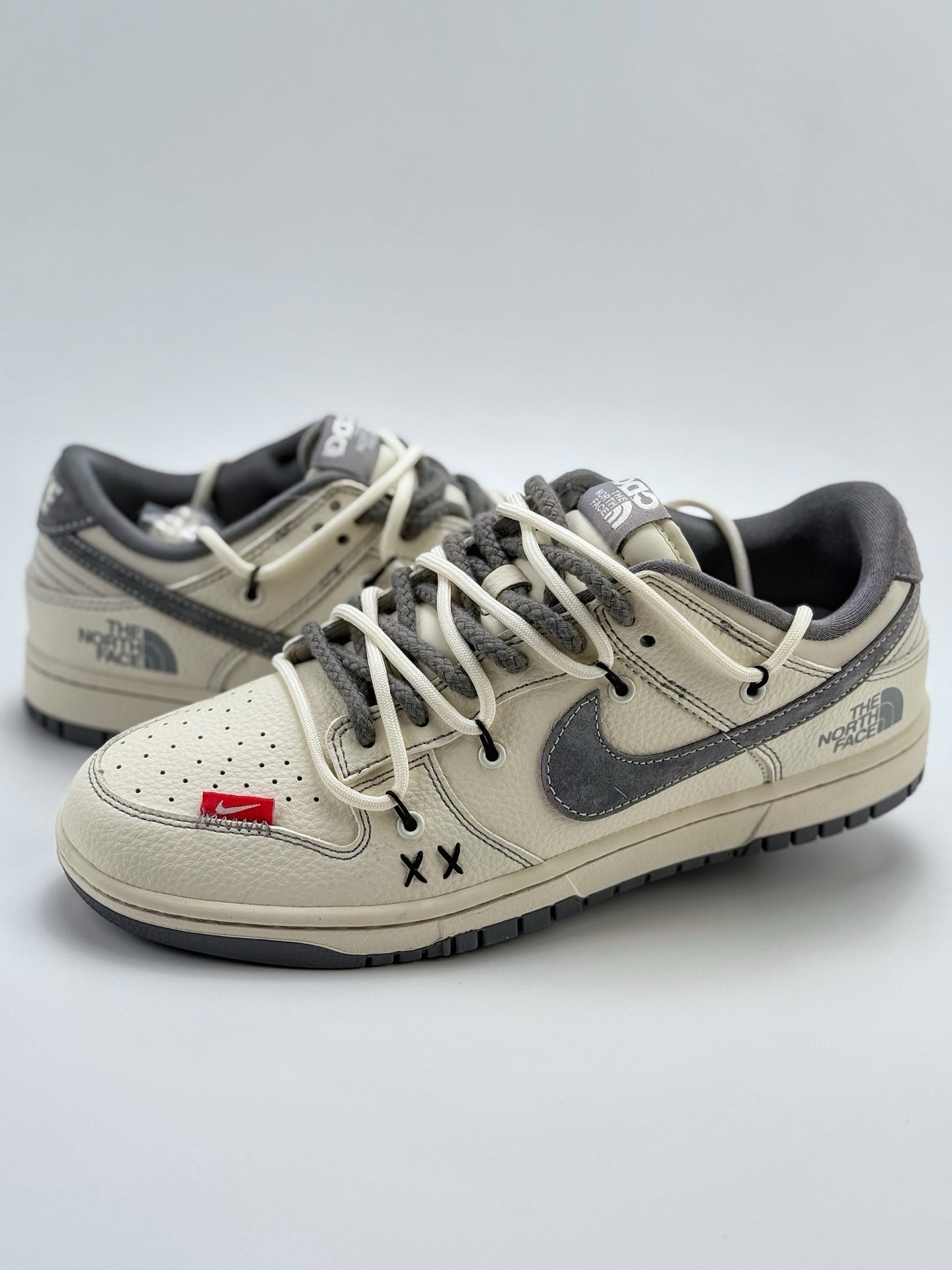 300 Nike SB Dunk Low x The North Face x CDG 白灰麻绳绑带  YX5066-285