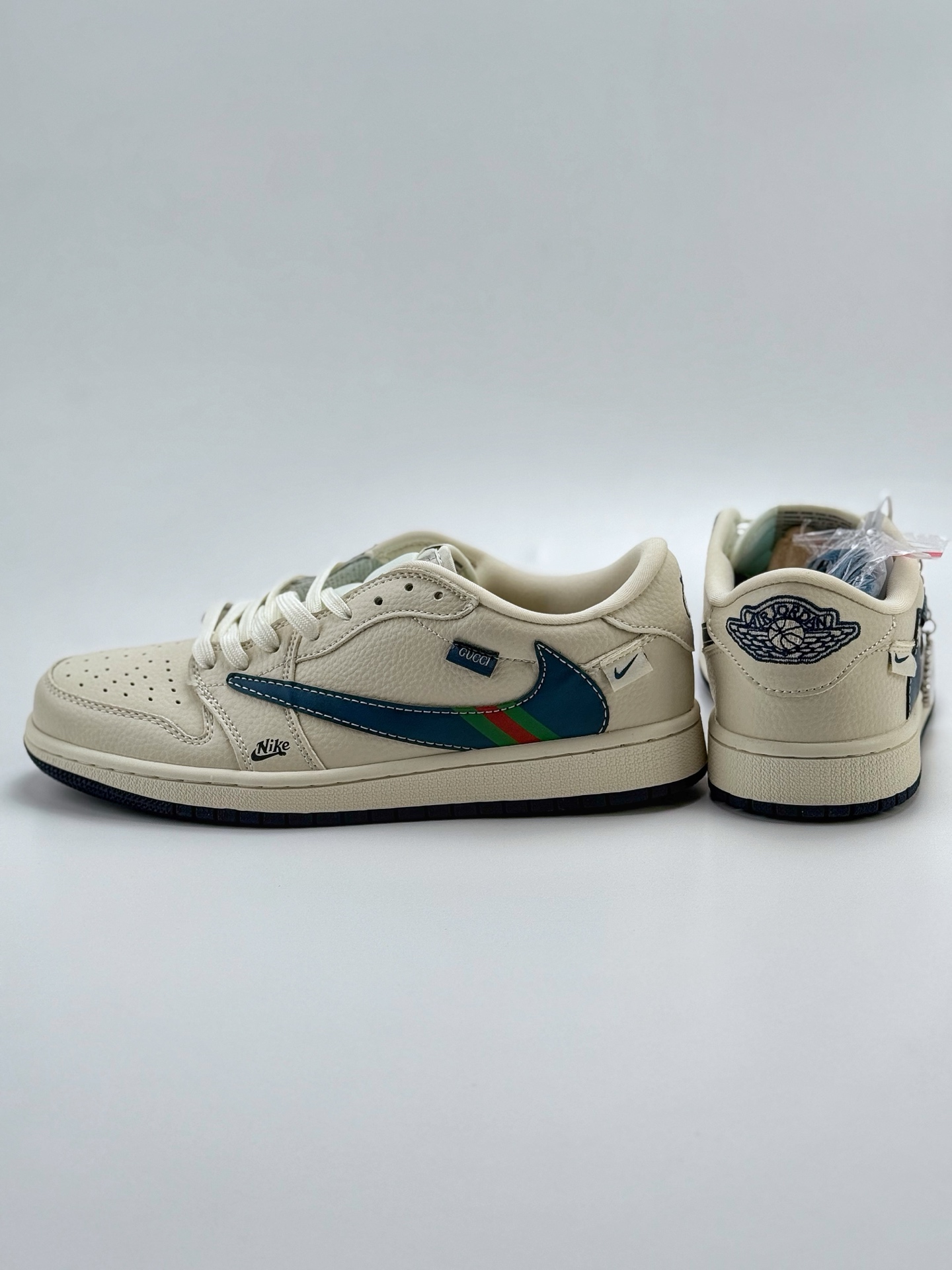 280 Travis Scott x Nike Air Jordan 1 Low x GUCCI  Air Jordan 1 Low 反转白蓝倒钩 XS2024-027