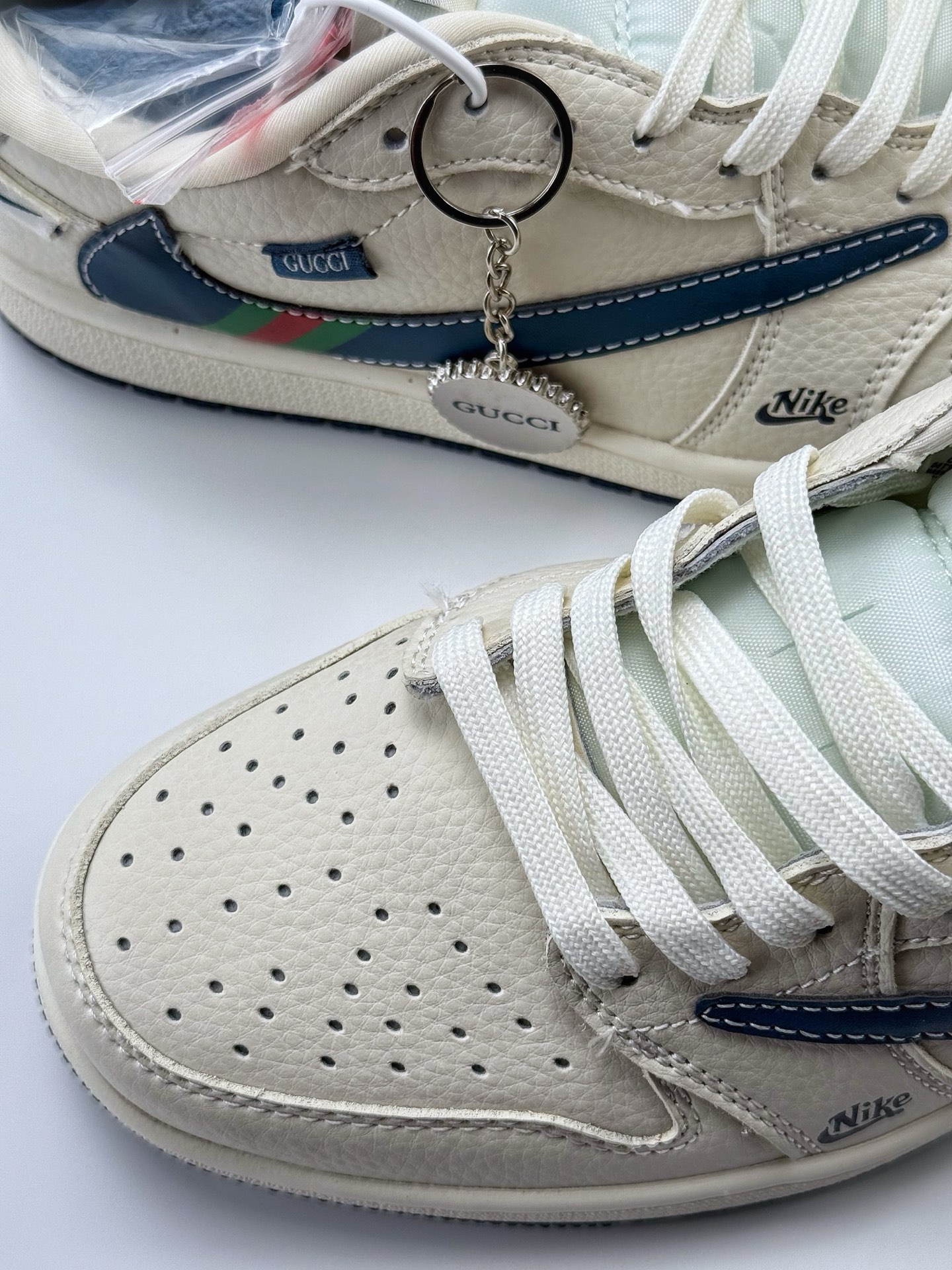 280 Travis Scott x Nike Air Jordan 1 Low x GUCCI  Air Jordan 1 Low 反转白蓝倒钩 XS2024-027