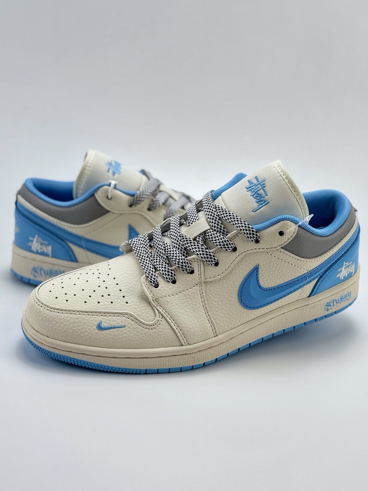 280 Air Jordan 1 Retro Low x Stussy 白蓝小钩满天星   XS6086-559