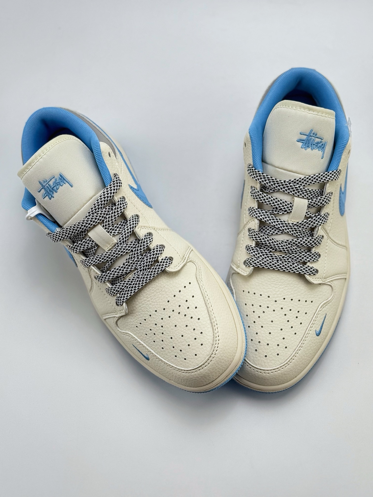 280 Air Jordan 1 Retro Low x Stussy 白蓝小钩满天星   XS6086-559