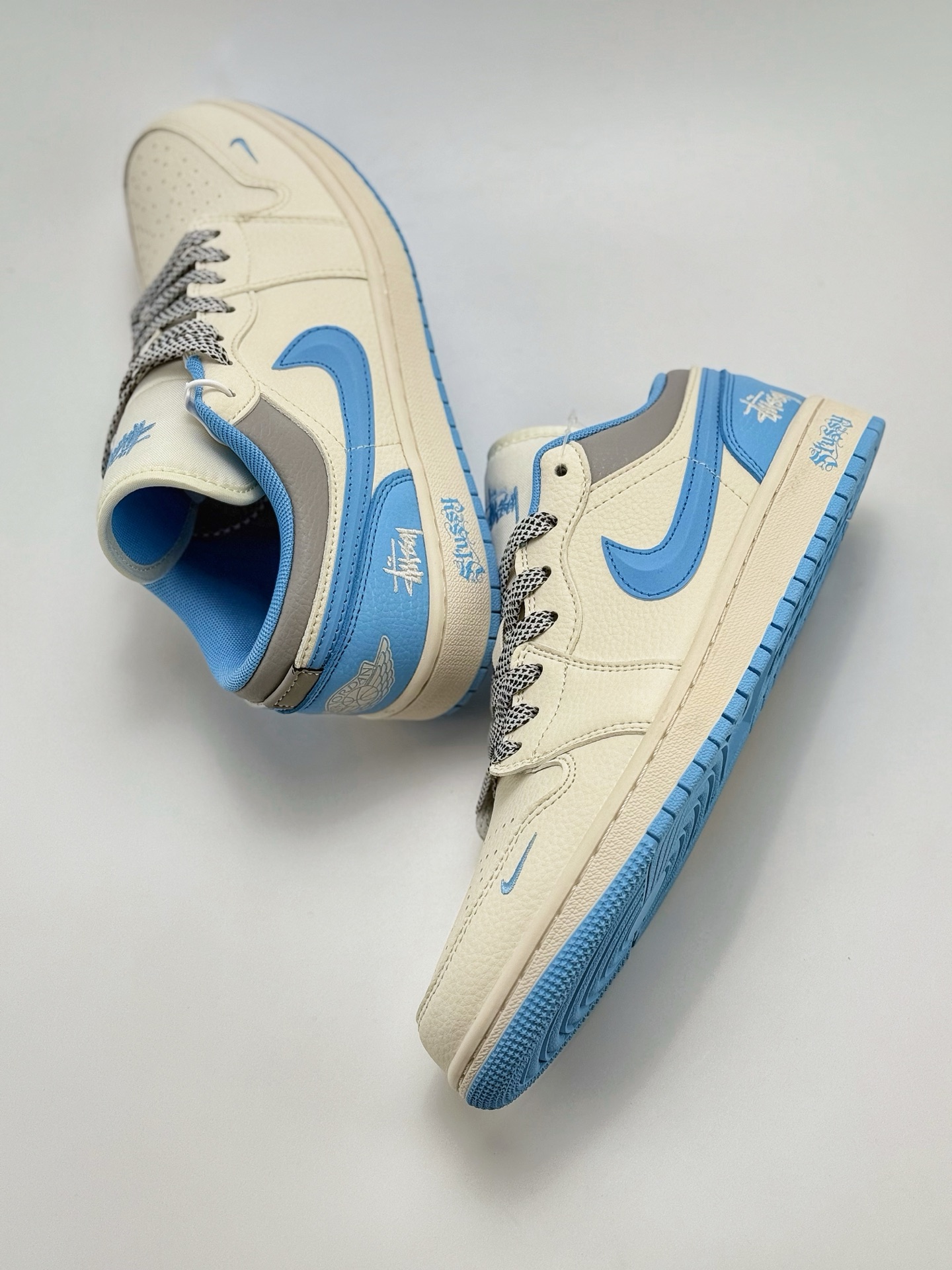280 Air Jordan 1 Retro Low x Stussy 白蓝小钩满天星   XS6086-559