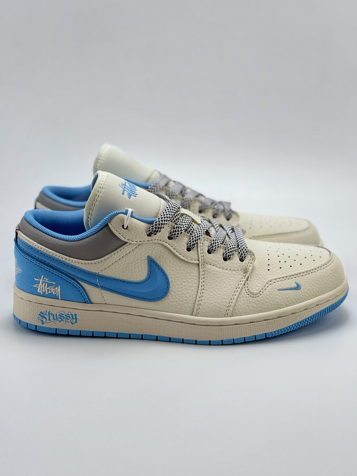 280 Air Jordan 1 Retro Low x Stussy 白蓝小钩满天星   XS6086-559