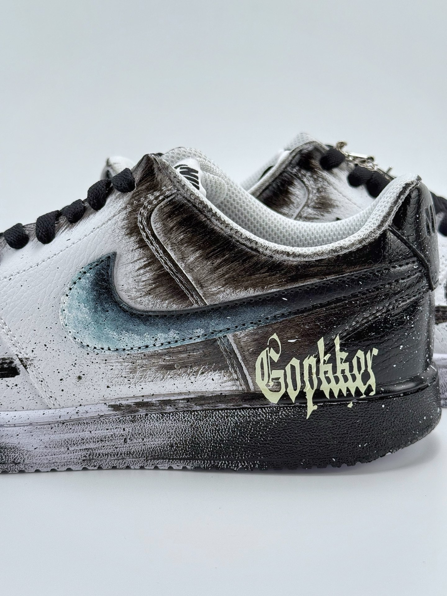 260 Nike Court Vision Low 塔兔 幻影十字架 挂坠 黑暗系 哥特风 黑白 休闲运动板鞋 DH2987-099