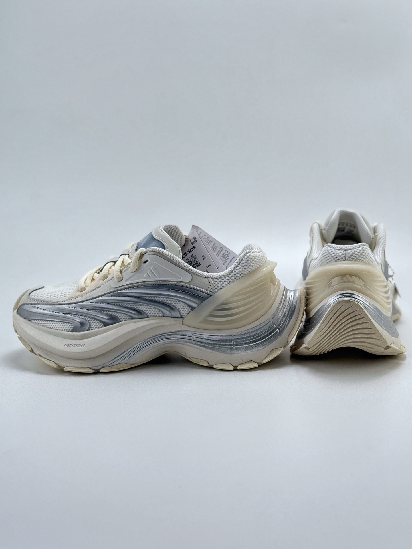 230 Adidas Vento XLG MTW 宽底舒适防滑缓震低帮跑步鞋  JR6390
