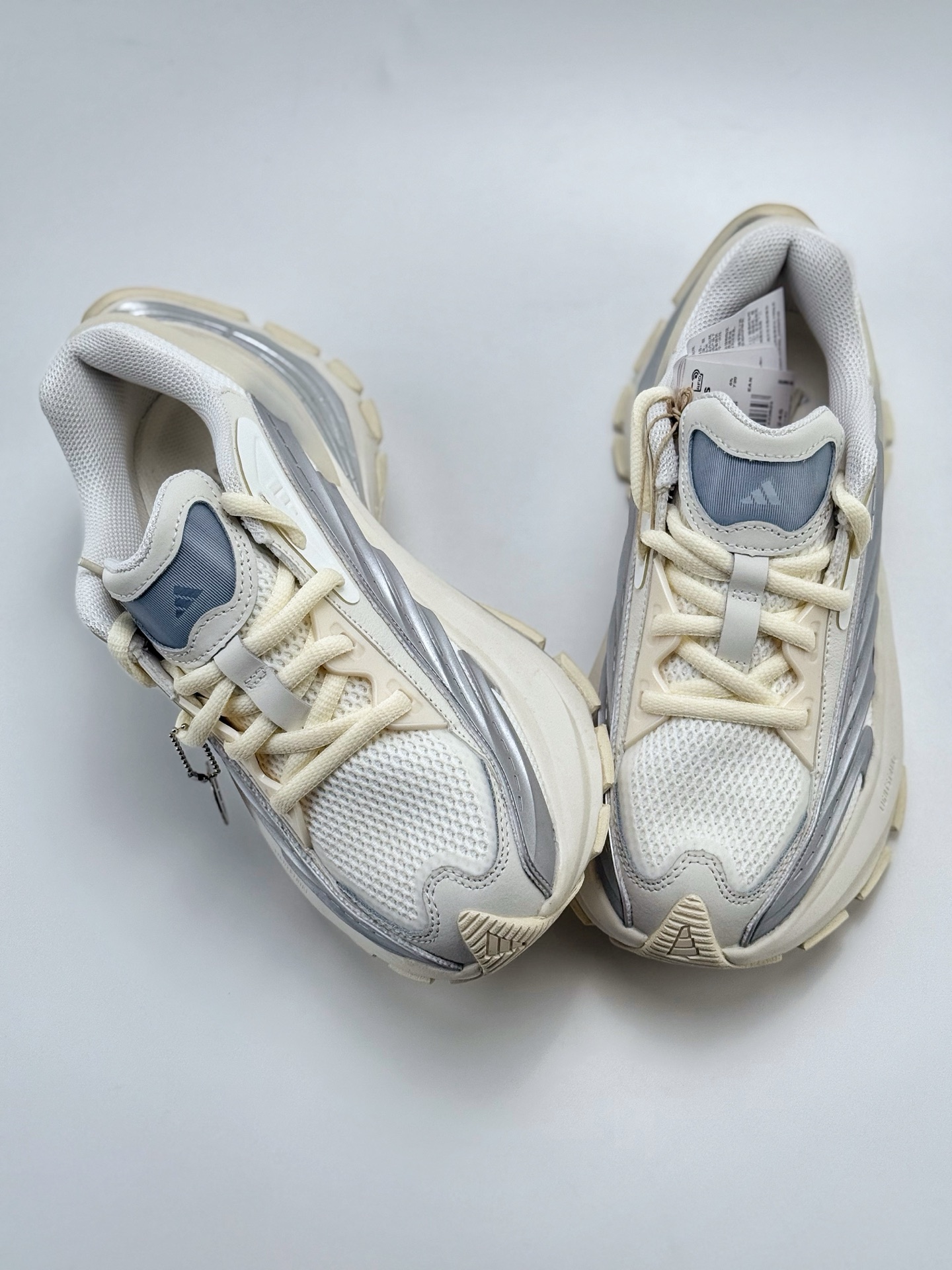 230 Adidas Vento XLG MTW 宽底舒适防滑缓震低帮跑步鞋  JR6390