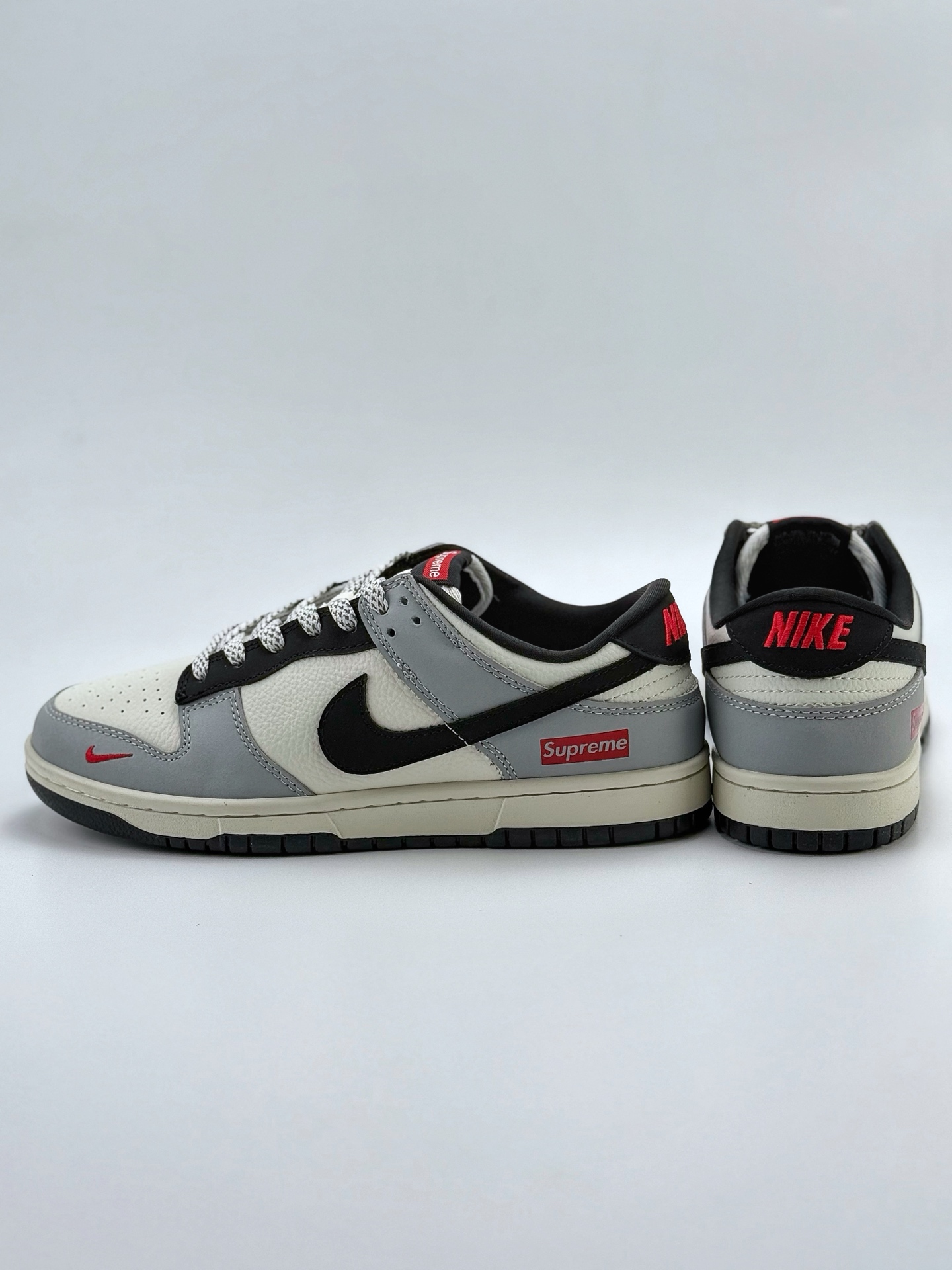 240 Nike SB Dunk Low x Supreme 白灰黑小钩满天星  XY2026-152