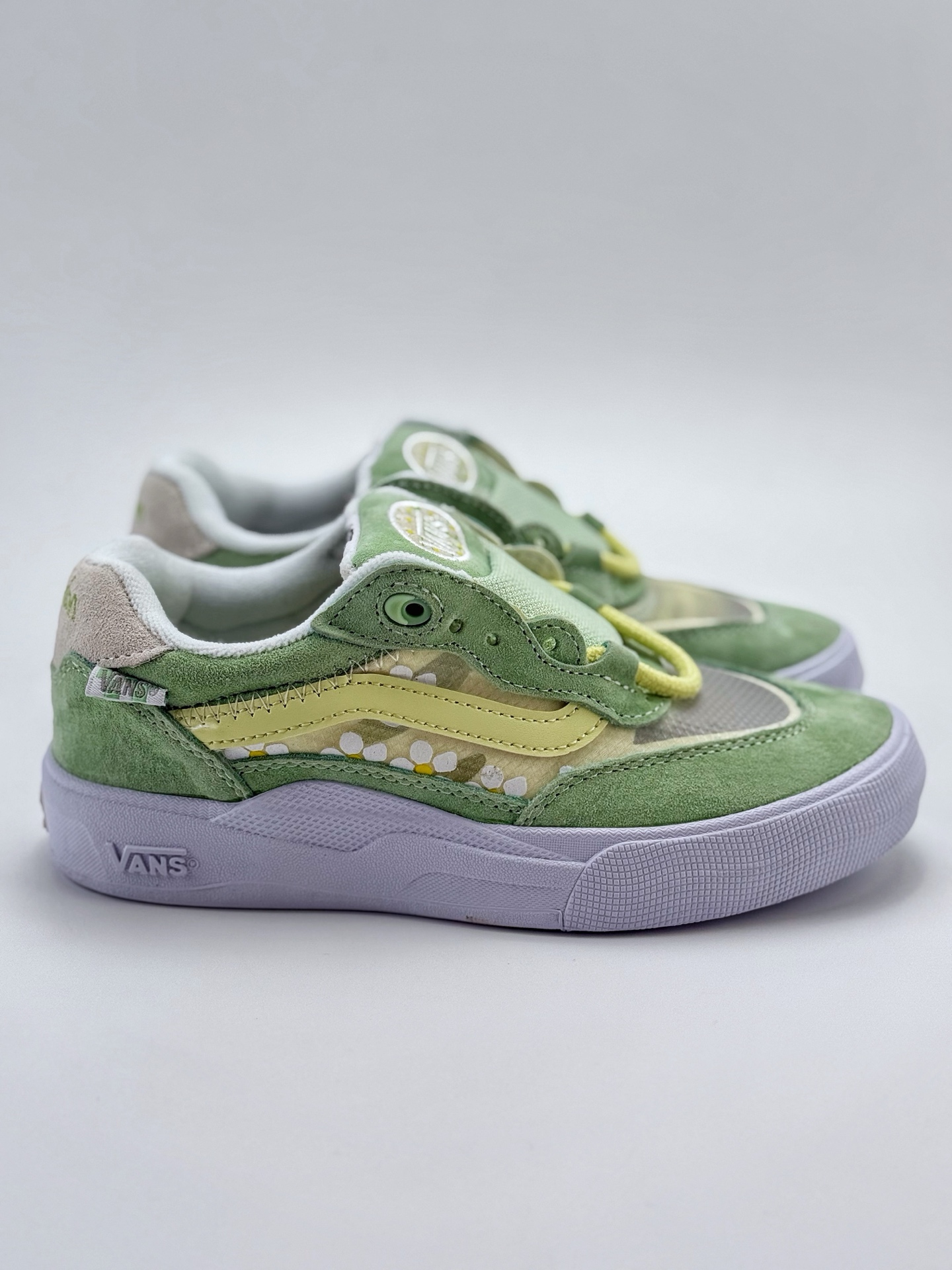 150 Vans Wayvee 浅绿小花 充满着活力与希望的配色  VN0A5JIA9DF 浅绿色