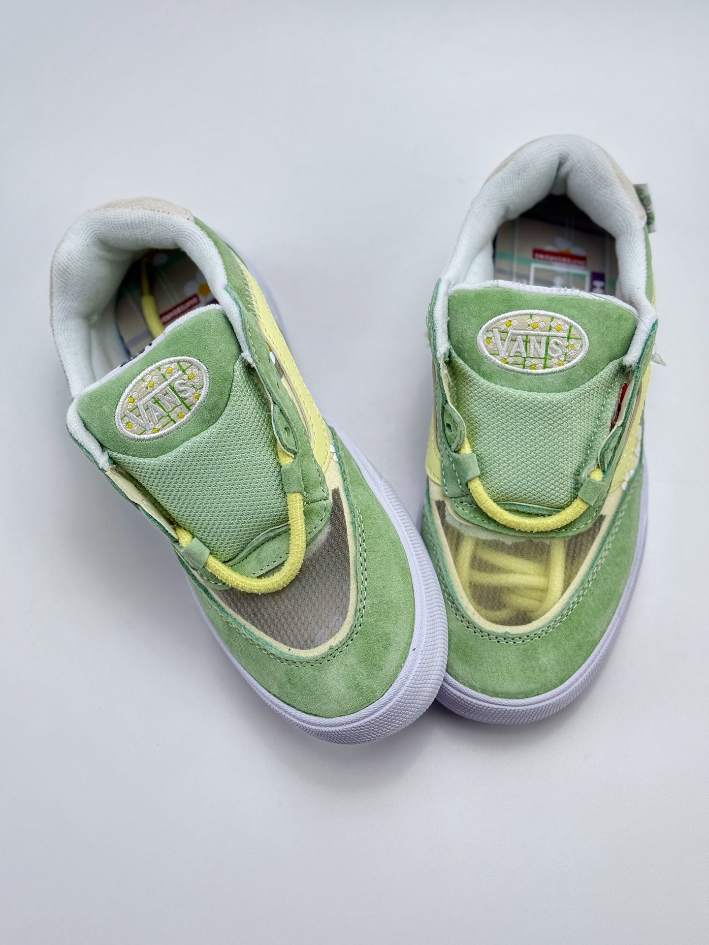 150 Vans Wayvee 浅绿小花 充满着活力与希望的配色  VN0A5JIA9DF 浅绿色