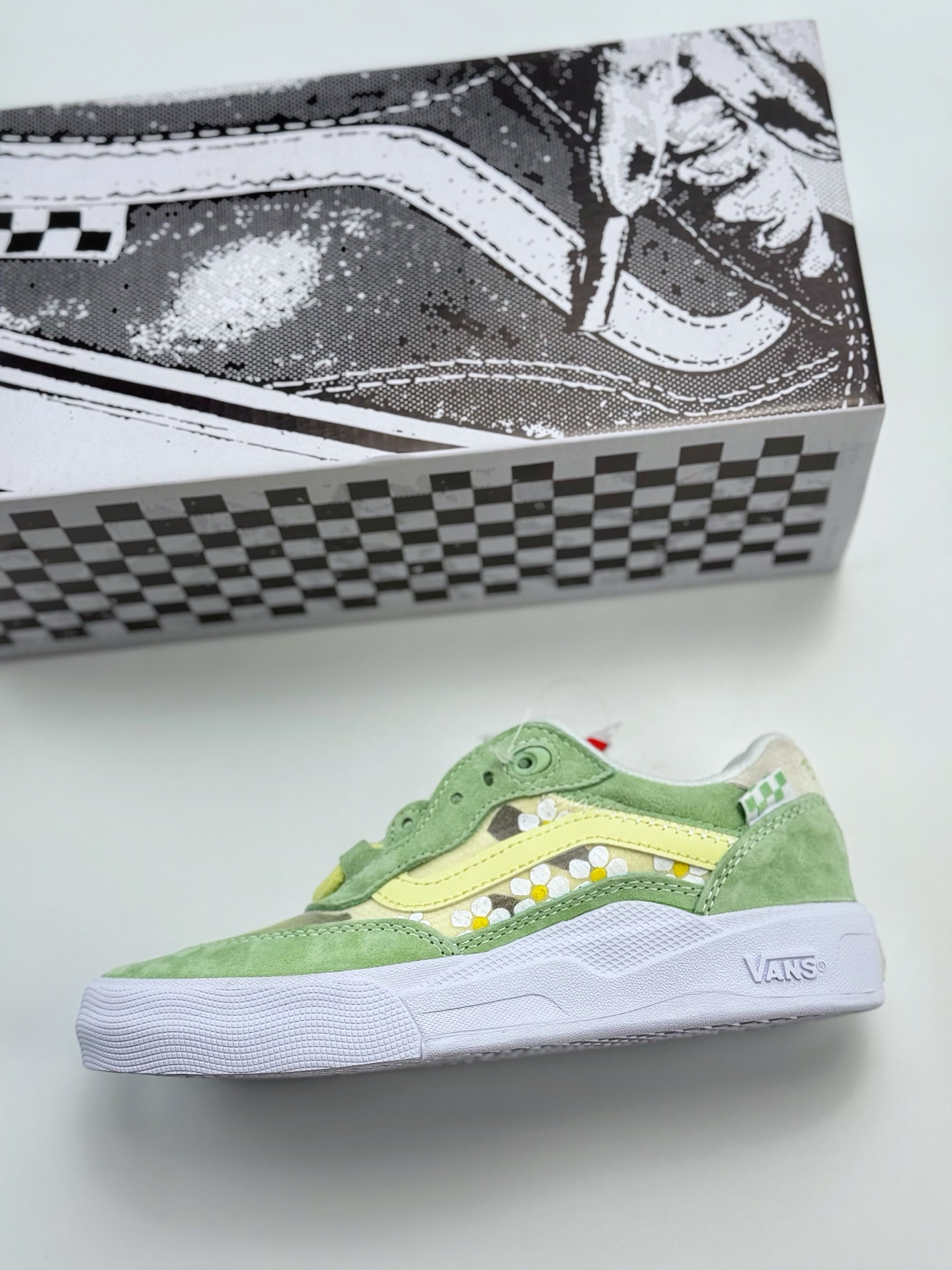 150 Vans Wayvee 浅绿小花 充满着活力与希望的配色  VN0A5JIA9DF 浅绿色