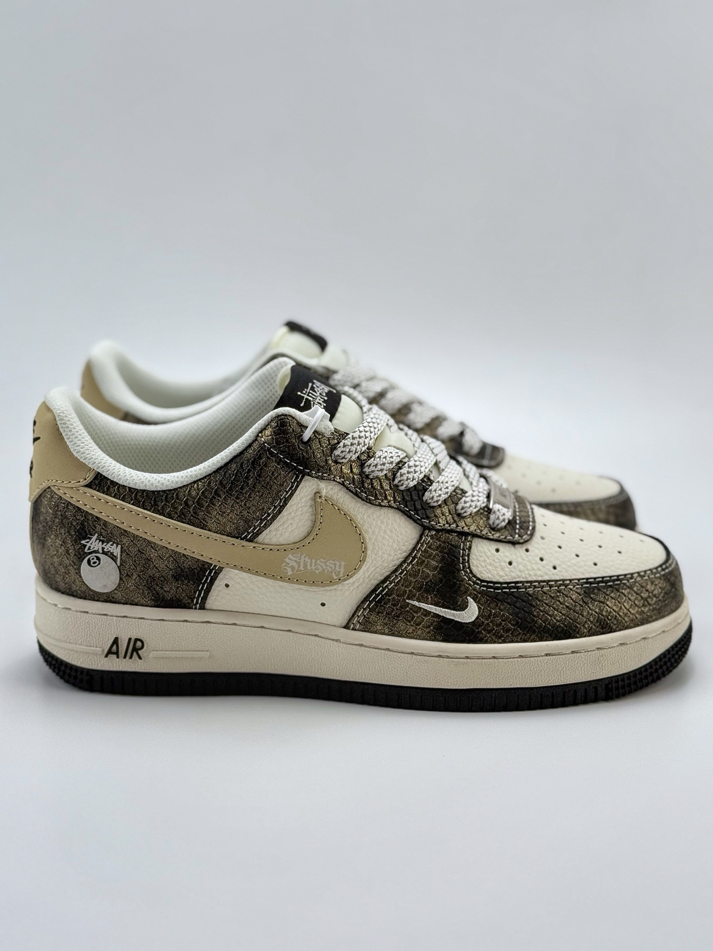 Nike Air Force 1 Low 07 x Stussy 白金蟒纹小钩满天星 XS1958-556
