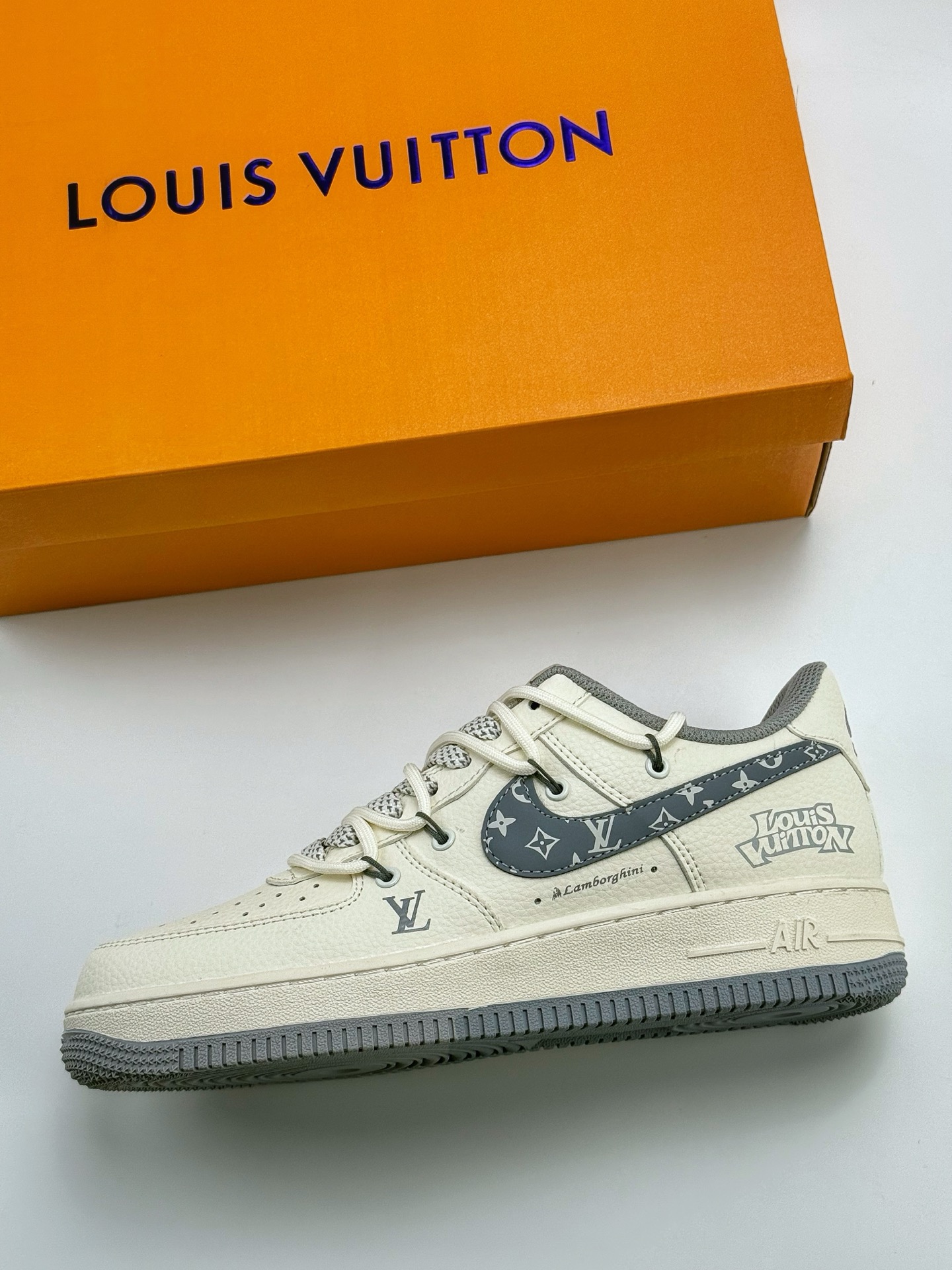Nike Air Force 1 Low 07 x Louis Vuitton 白灰绑带满天星 DM6868-065