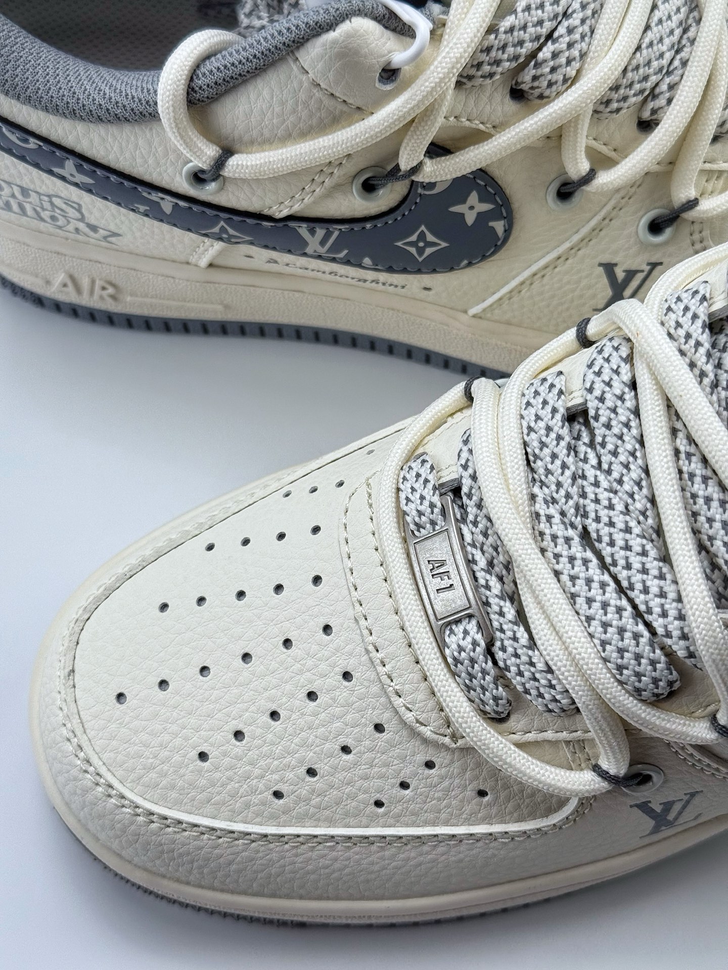 Nike Air Force 1 Low 07 x Louis Vuitton 白灰绑带满天星 DM6868-065
