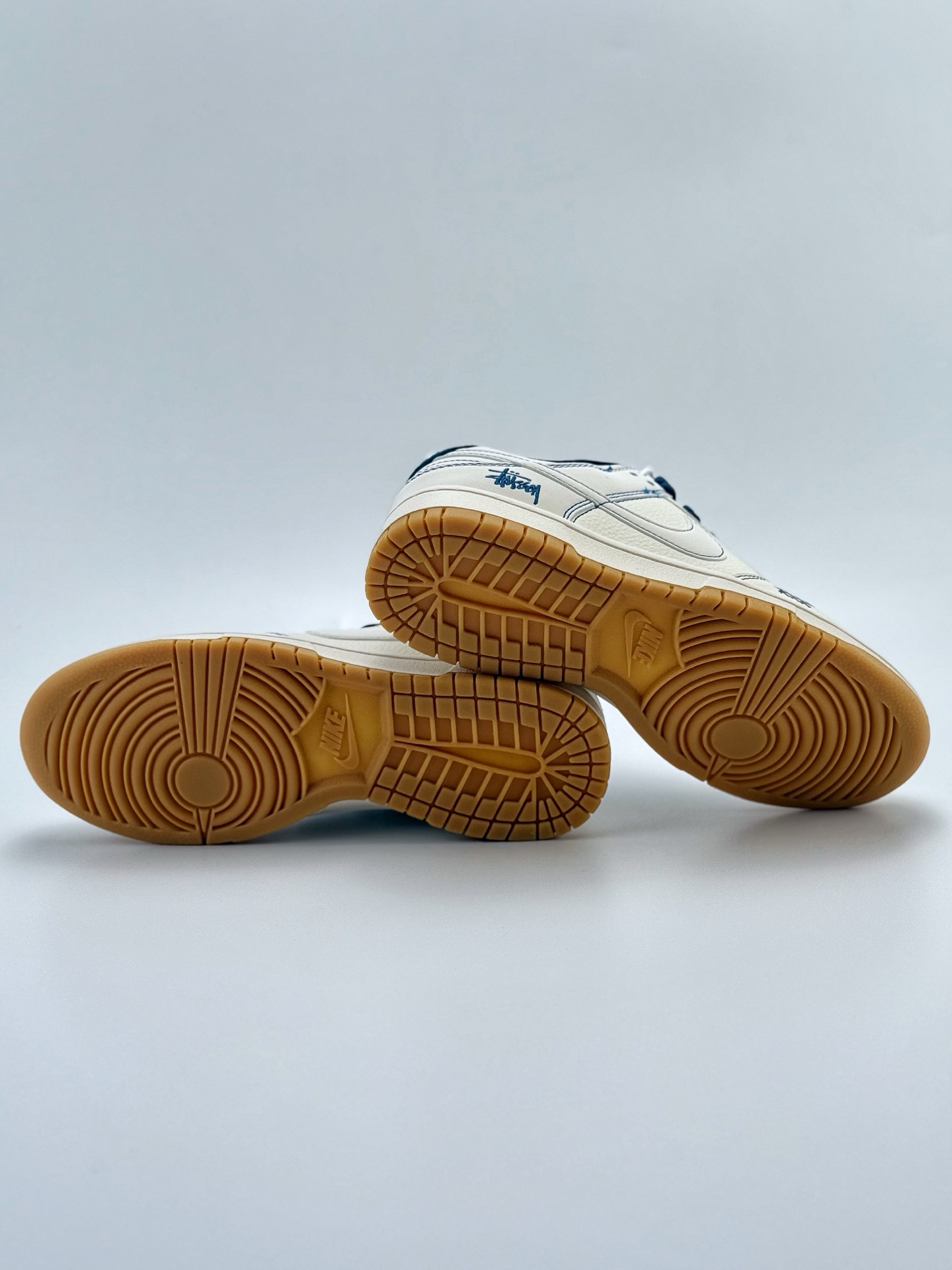 Nike SB Dunk Low x Stussy 白蓝小钩 JJ2508-559