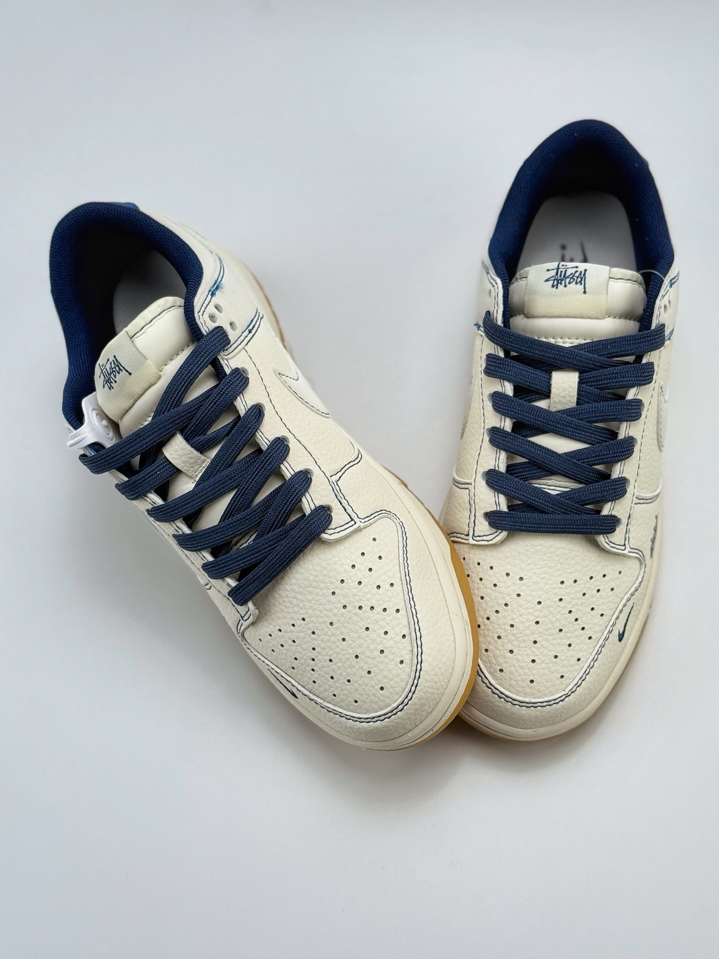 Nike SB Dunk Low x Stussy 白蓝小钩 JJ2508-559