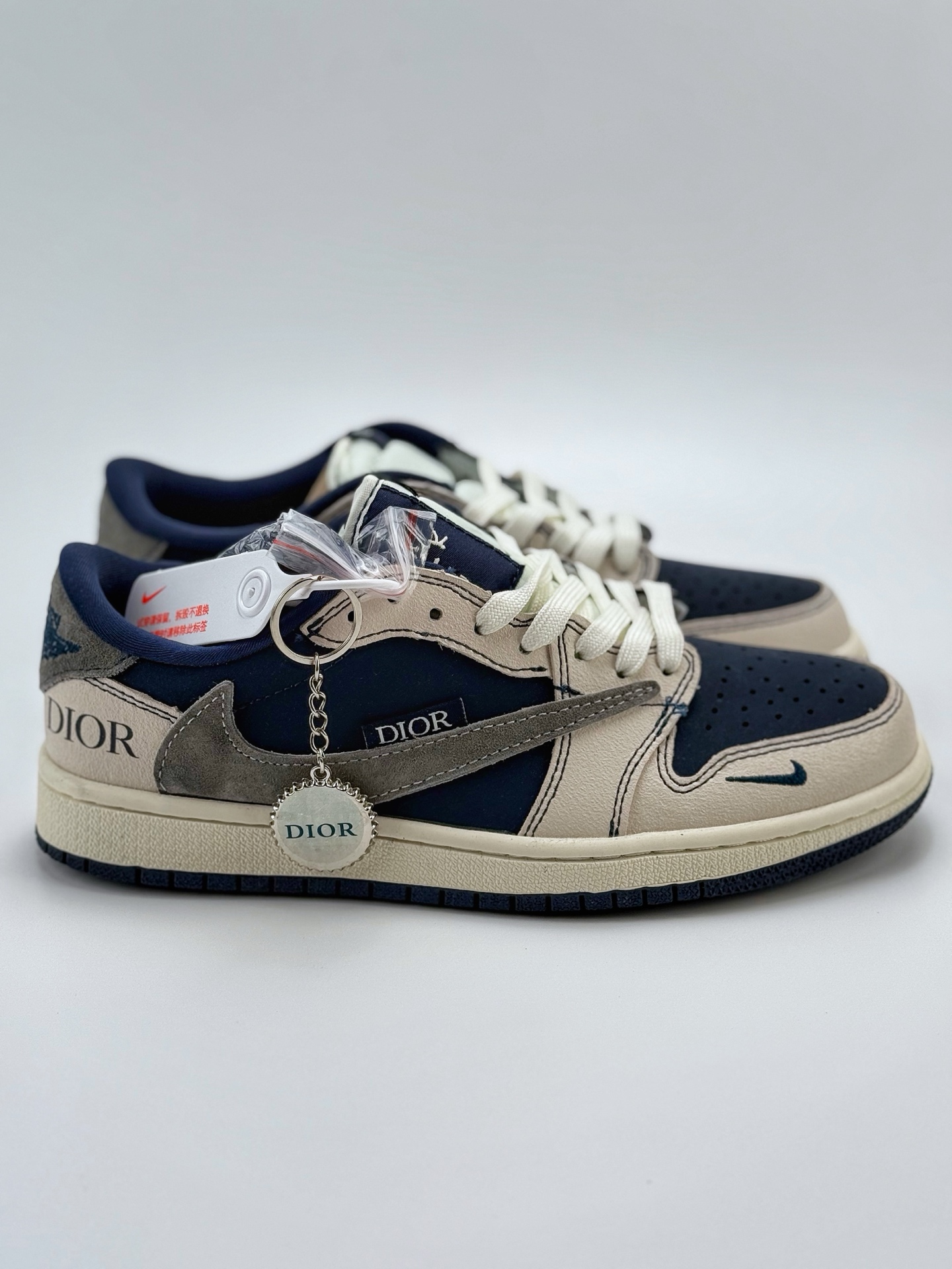 280 Travis Scott x Nike Air Jordan 1 Low x DIOR Air Jordan 1 Low 反转白蓝小钩倒钩  XS2024-012