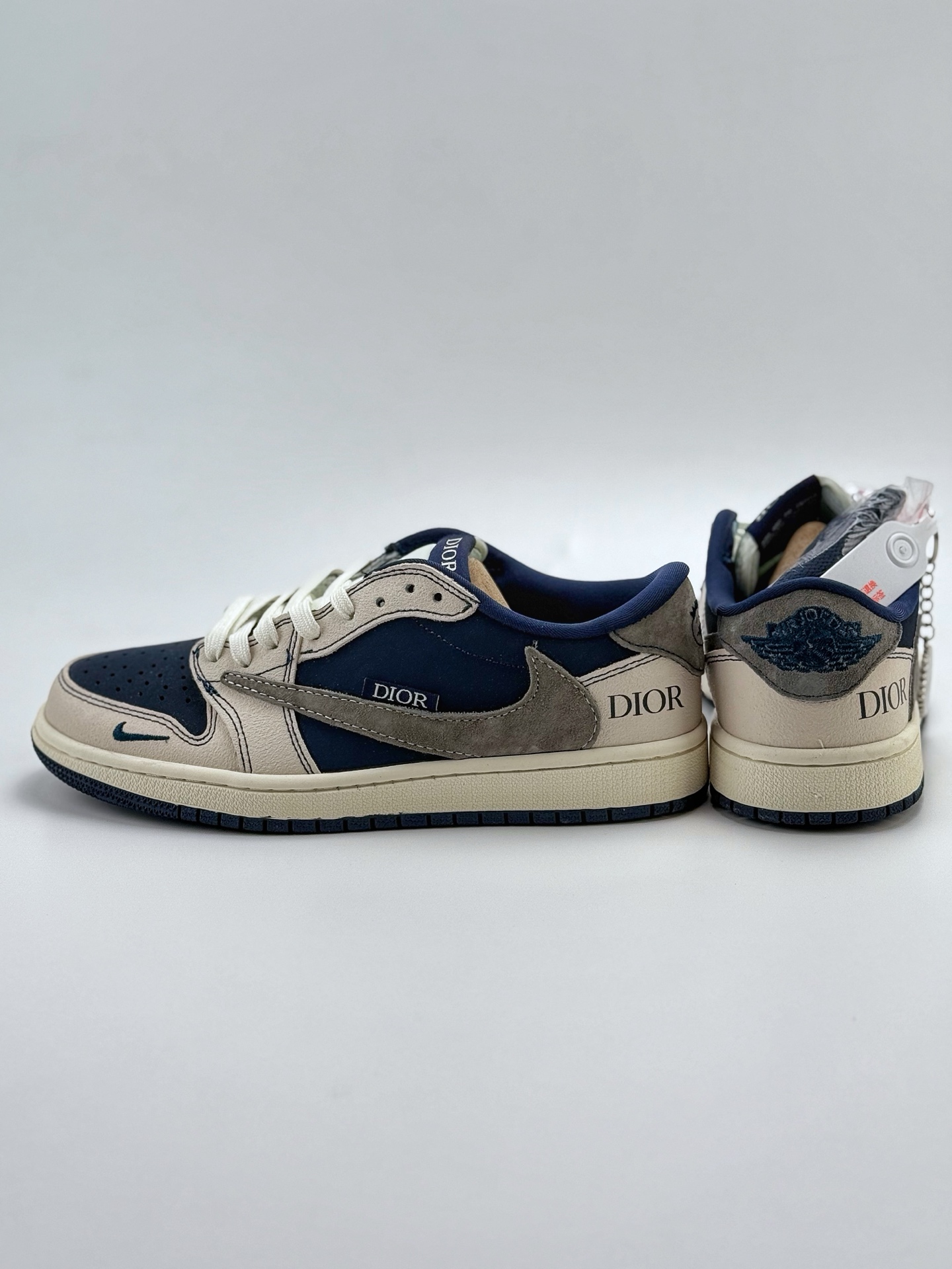 280 Travis Scott x Nike Air Jordan 1 Low x DIOR Air Jordan 1 Low 反转白蓝小钩倒钩  XS2024-012