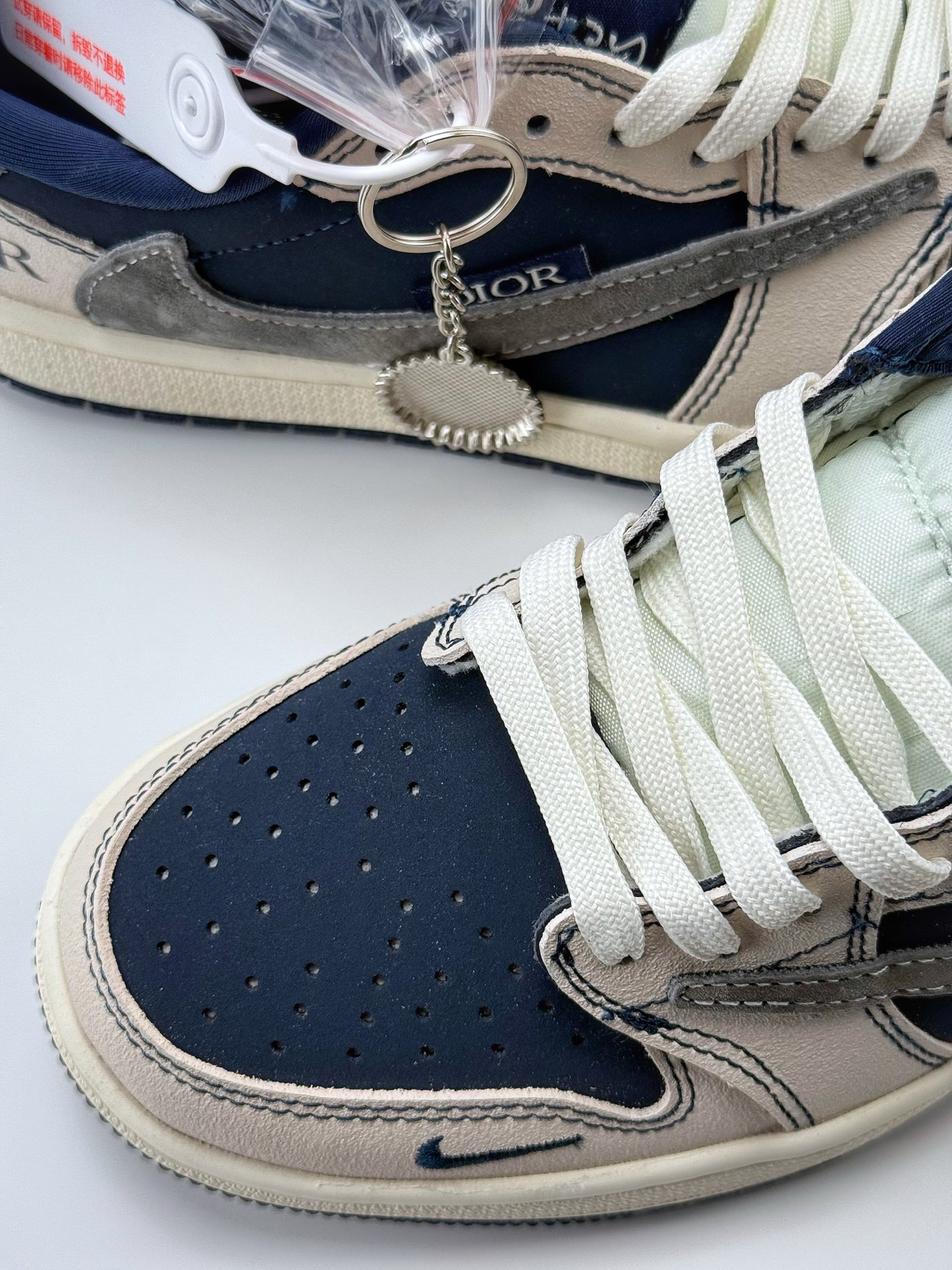 280 Travis Scott x Nike Air Jordan 1 Low x DIOR Air Jordan 1 Low 反转白蓝小钩倒钩  XS2024-012
