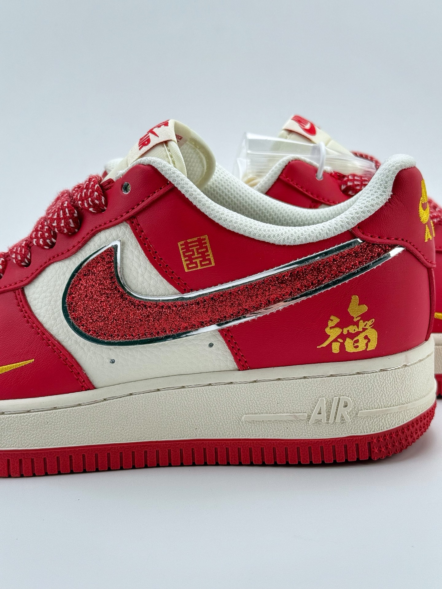 220 Nike Air Force 1 Low 07 白红金小钩满天星 QY6818-602