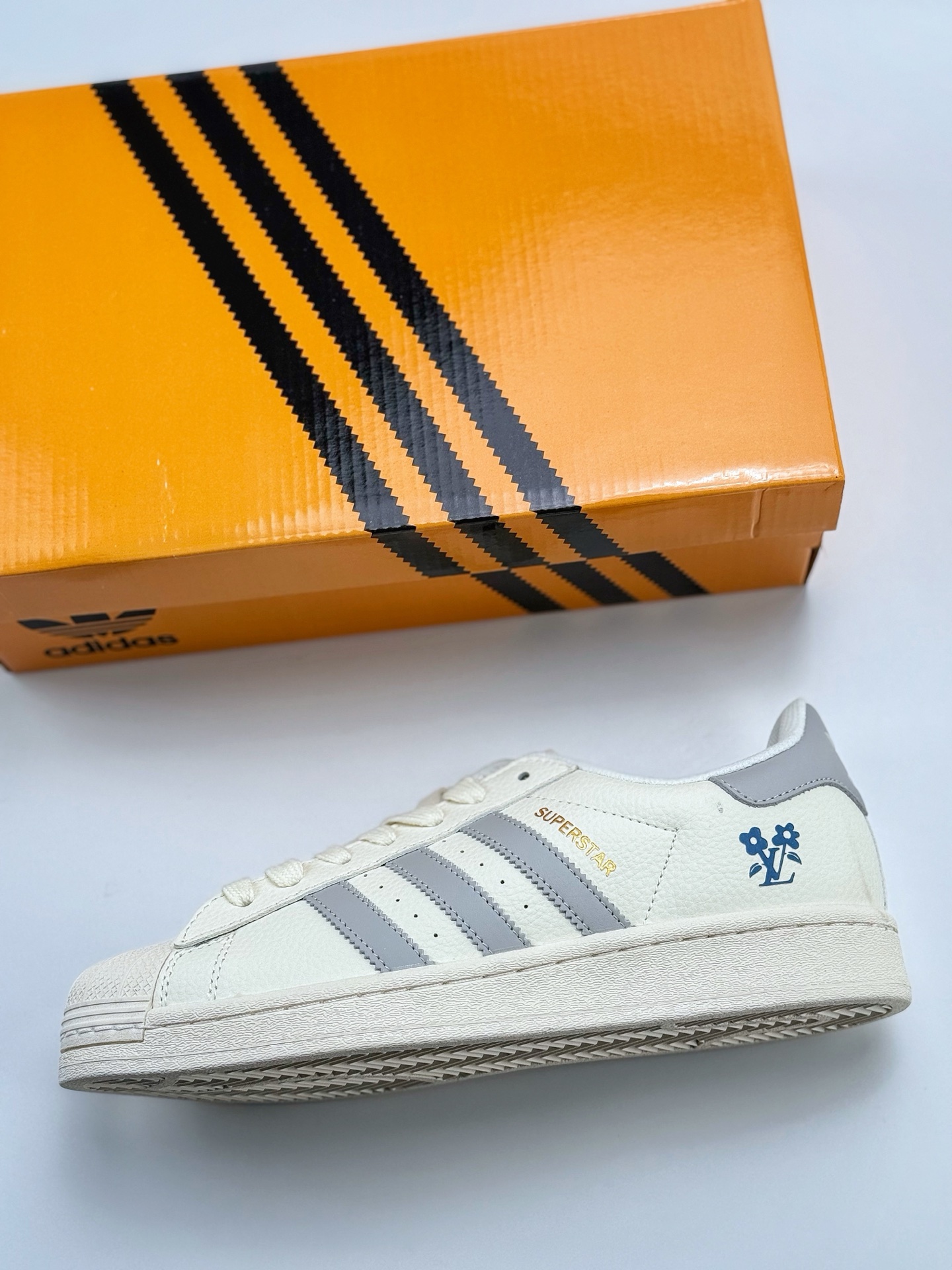 220 AD Originals Superstar x Louis Vuitton 白灰蓝    HD2204