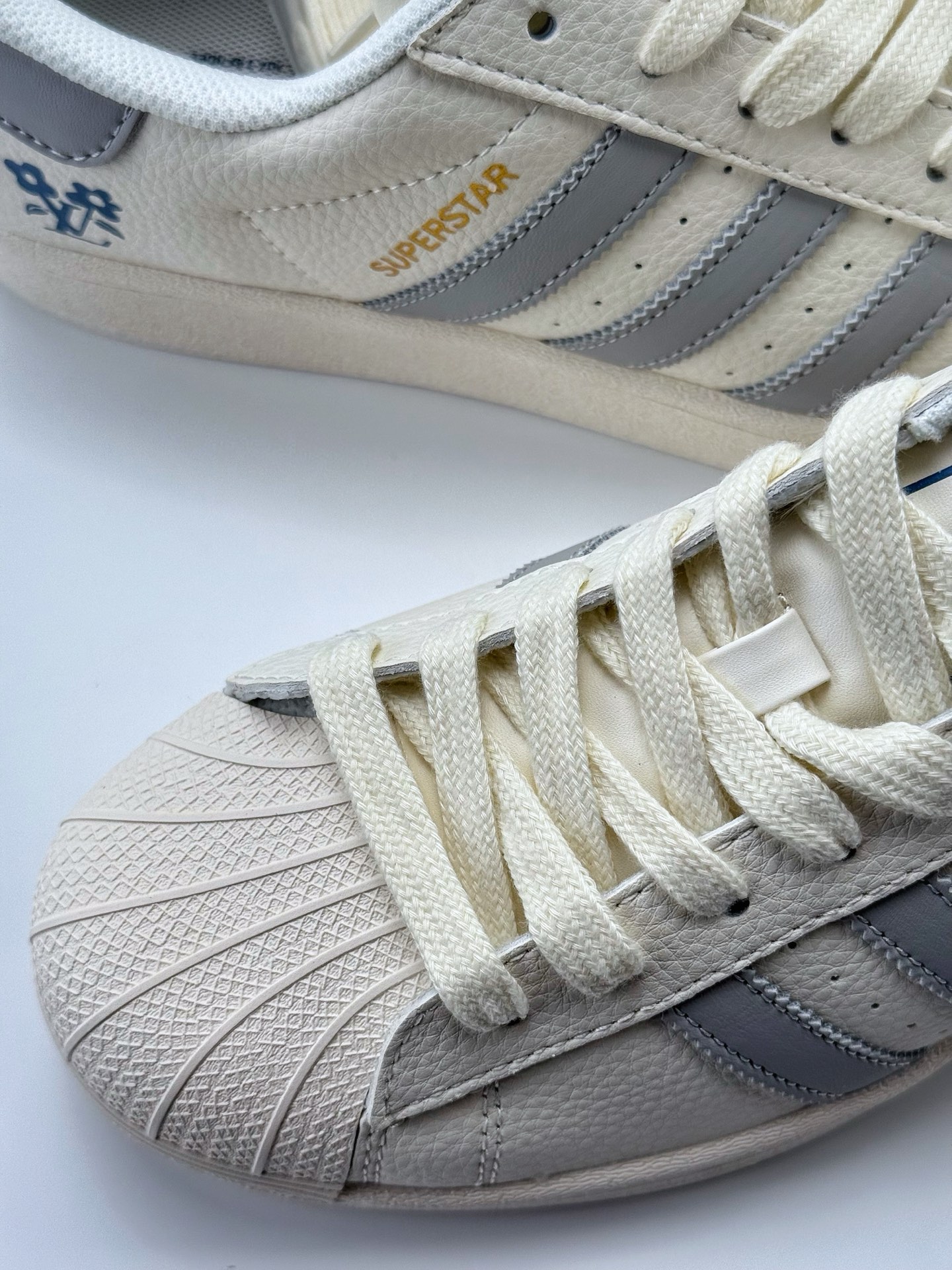 220 AD Originals Superstar x Louis Vuitton 白灰蓝    HD2204