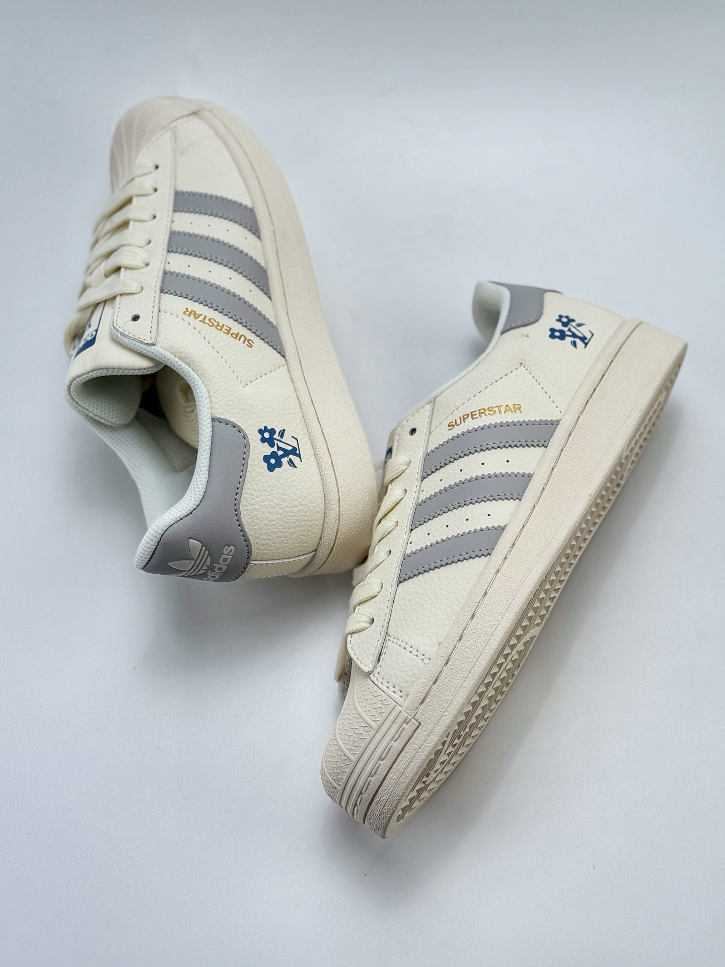 220 AD Originals Superstar x Louis Vuitton 白灰蓝    HD2204