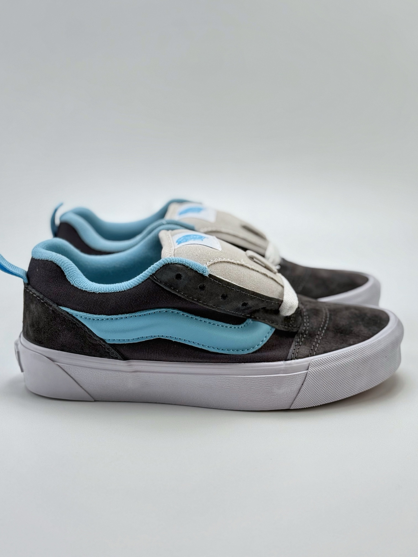 140 Vans Knu Skool 深灰兰 肥胖版立体大Logo 加厚鞋舌 低帮复古休闲硫化面包鞋