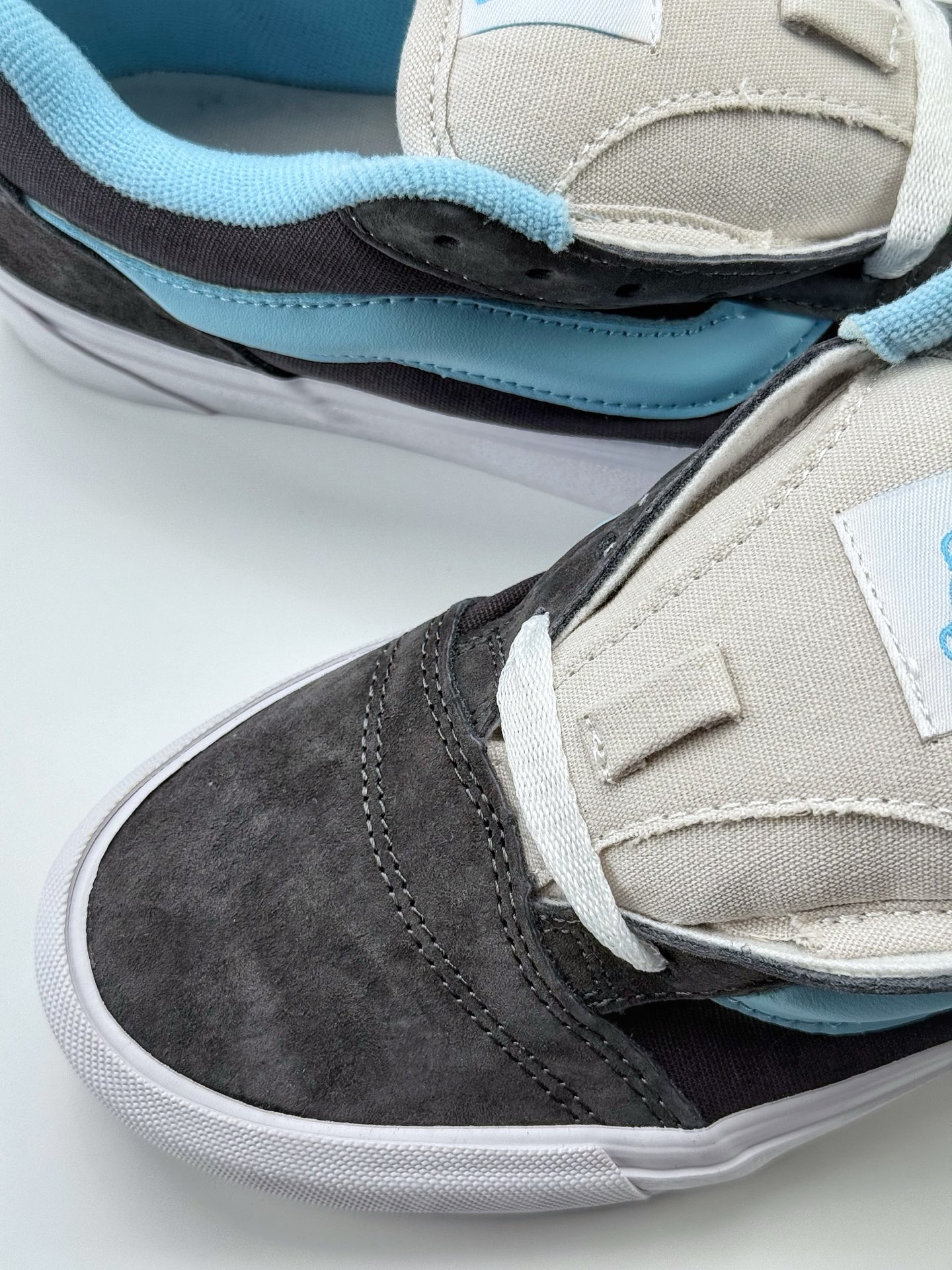 140 Vans Knu Skool 深灰兰 肥胖版立体大Logo 加厚鞋舌 低帮复古休闲硫化面包鞋