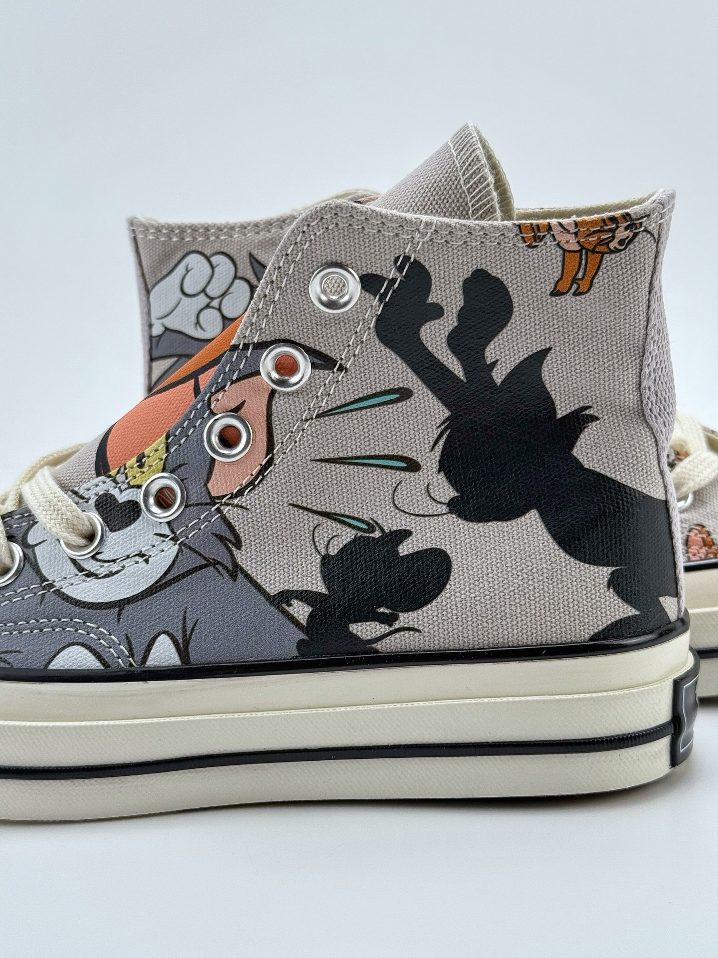 150 Converse x Tom and Jerry 猫和老鼠联名款  A15111CYK