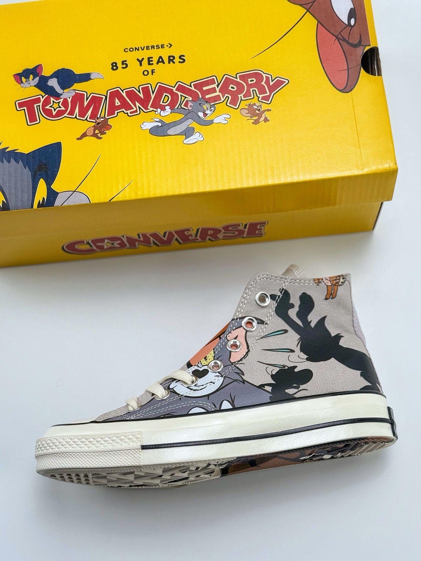 150 Converse x Tom and Jerry 猫和老鼠联名款  A15111CYK