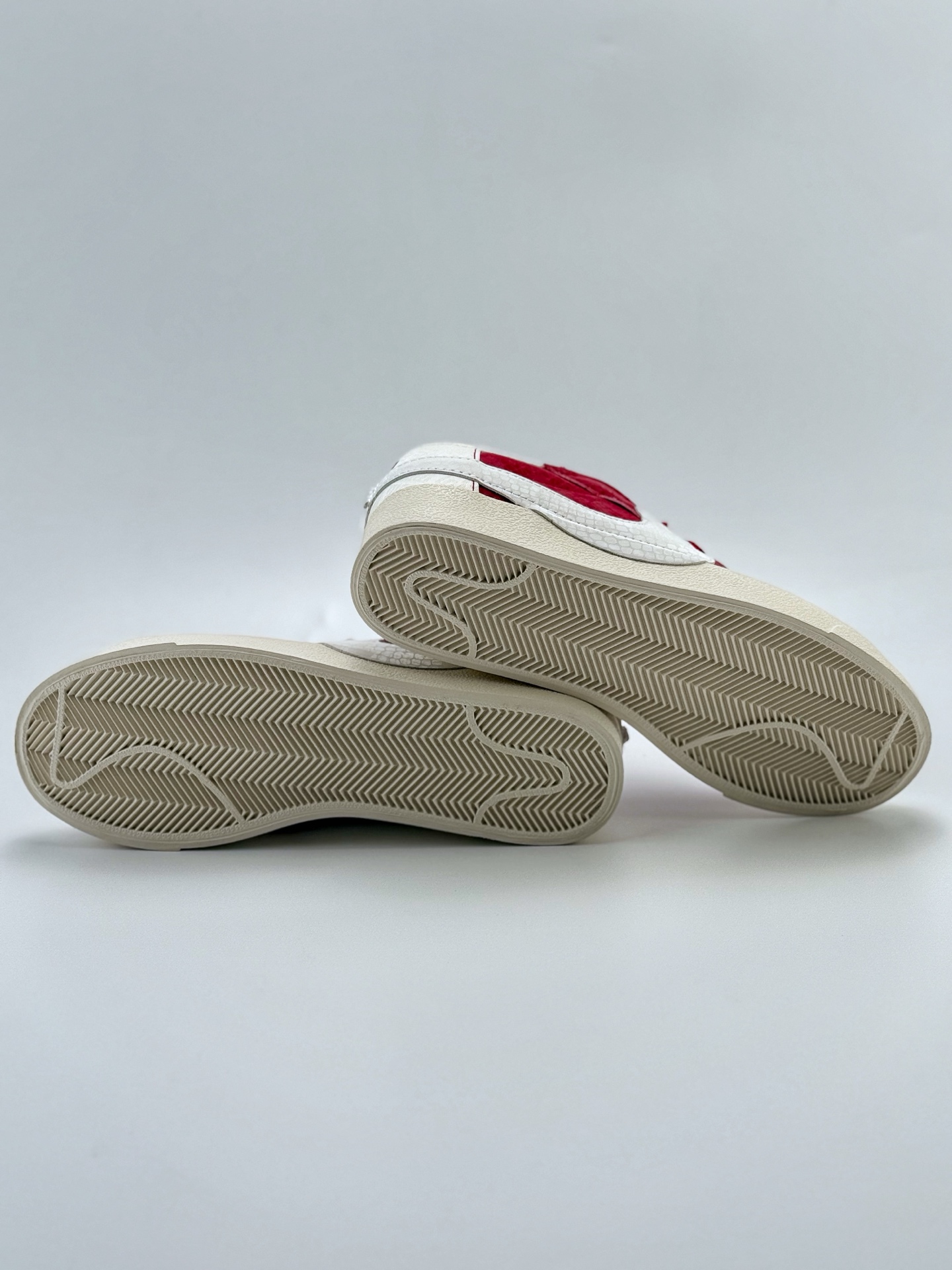 140 NK Blazer Low 77 JUMBO 蛇年限定 红白蟒纹 复古经典开拓者  DQ1470-137