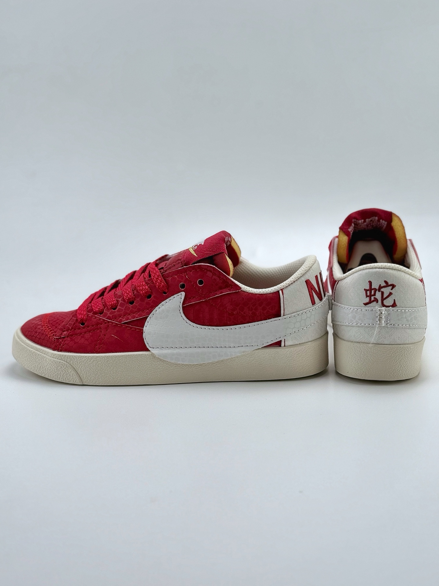 140 NK Blazer Low 77 JUMBO 蛇年限定 红白蟒纹 复古经典开拓者  DQ1470-137