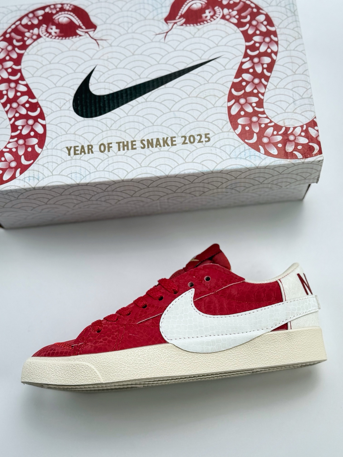 140 NK Blazer Low 77 JUMBO 蛇年限定 红白蟒纹 复古经典开拓者  DQ1470-137