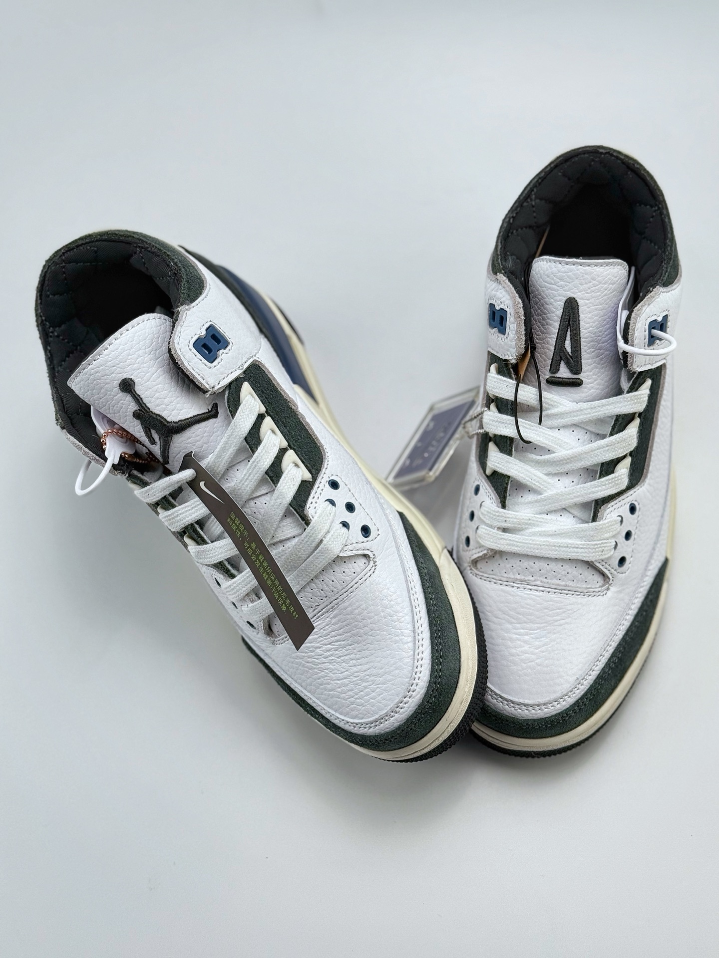 240 Air Jordan 3 Retro x A Ma Maniére ”DIFFUSED BLUE” 白蓝  HV8571-100