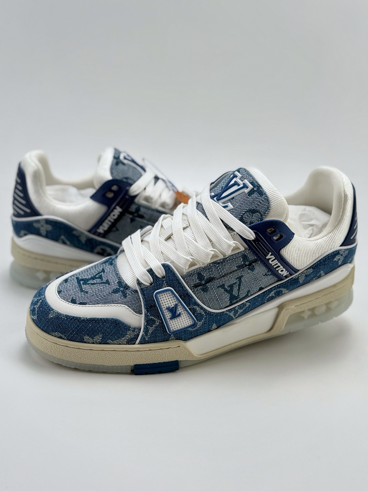 550（正确版本） 新货Louis Vuitton 路易威登 LV Trainer 低帮休闲板鞋