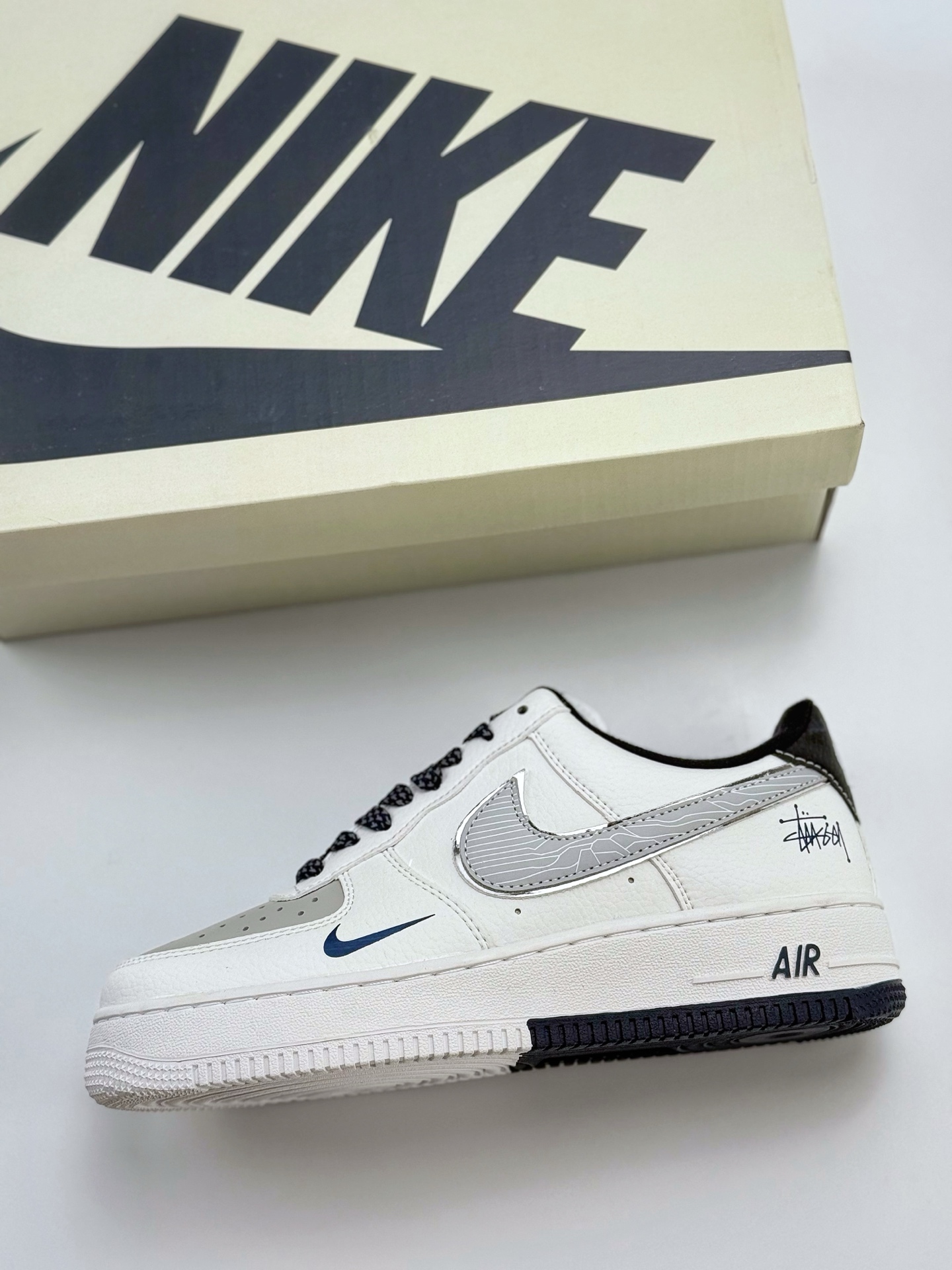 220 Nike Air Force 1 Low 07 x Stussy 白蓝小钩满天星 DQ6628-156