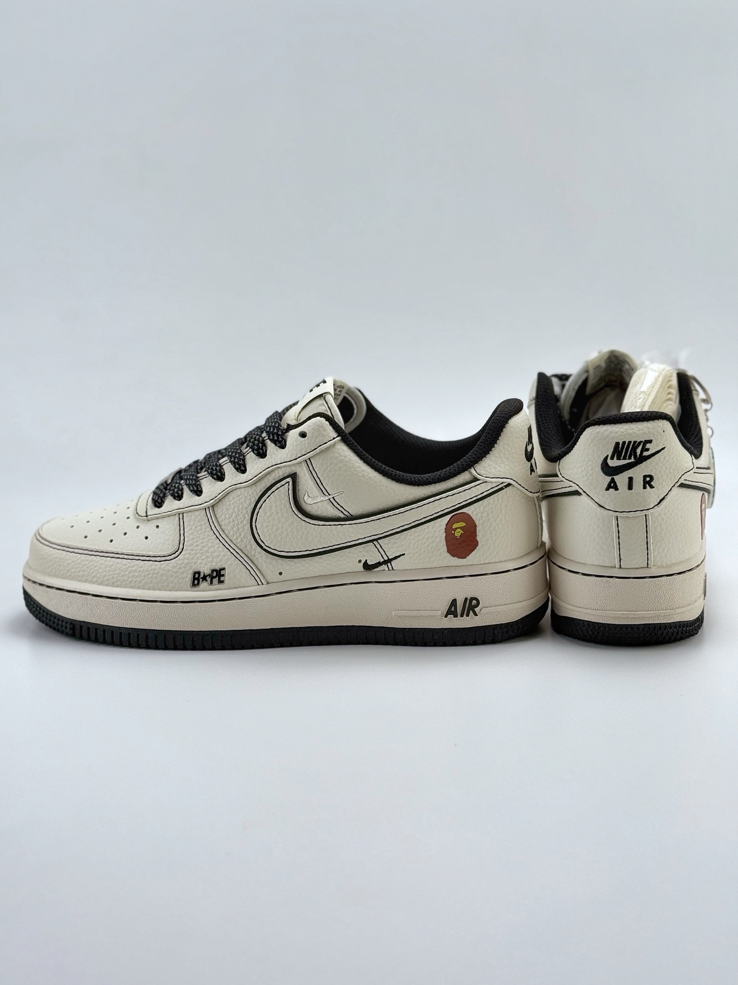 260 Nike Air Force 1 Low 07 x BAPE 白黑双小钩满天星  HH7518-067