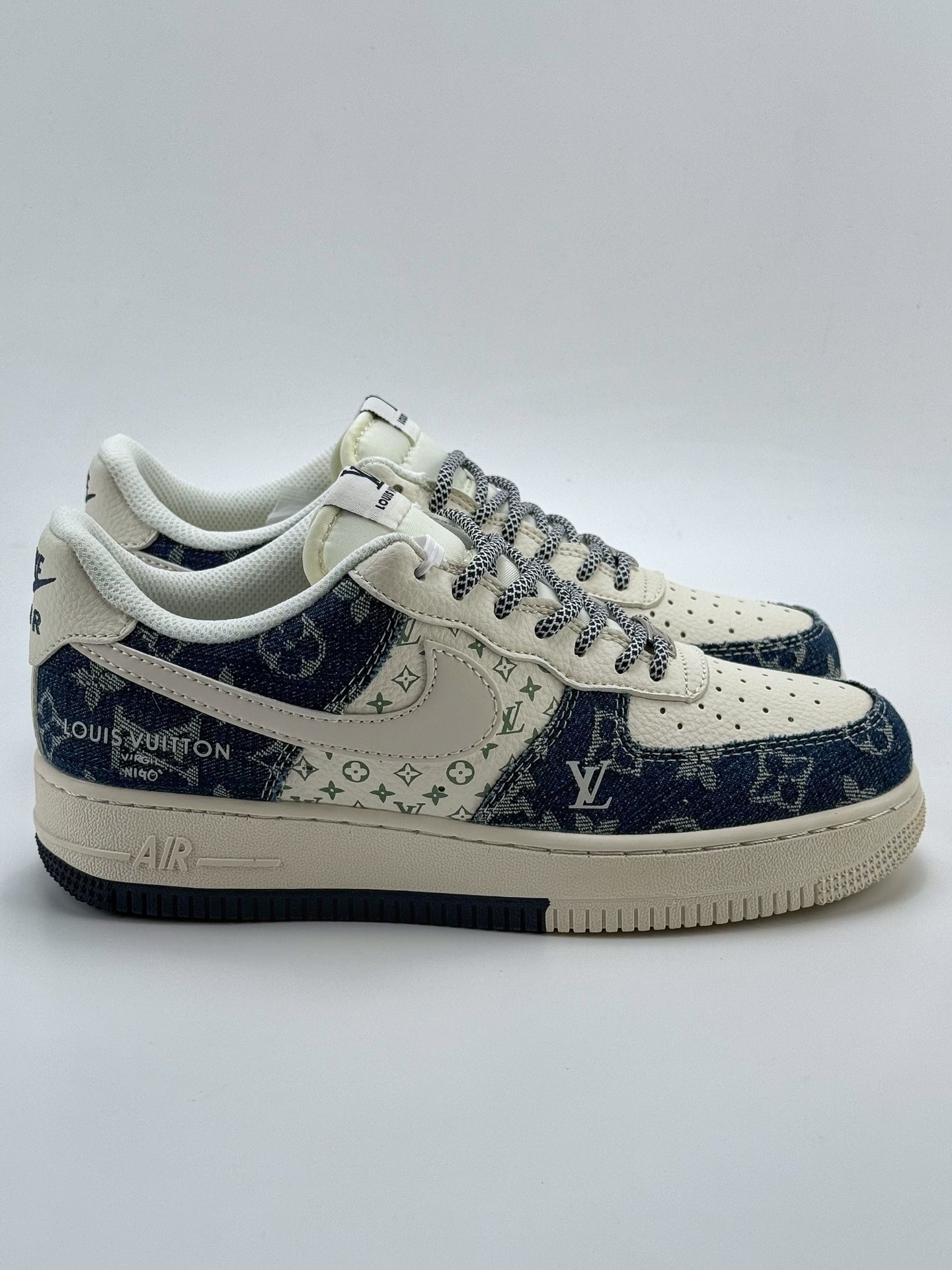 260 Nike Air Force 1 Low 07 x Louis Vuitton 白蓝满天星 YX5066-318
