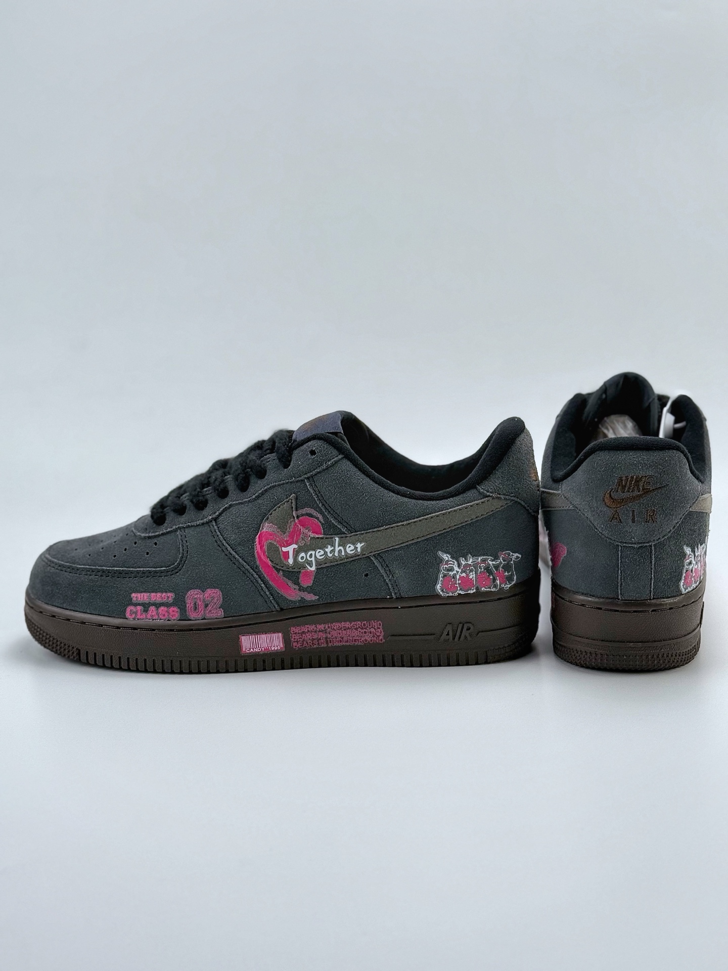 260 Nike Air Force 1 Low 07 深灰粉涂鸦  DO6730-010