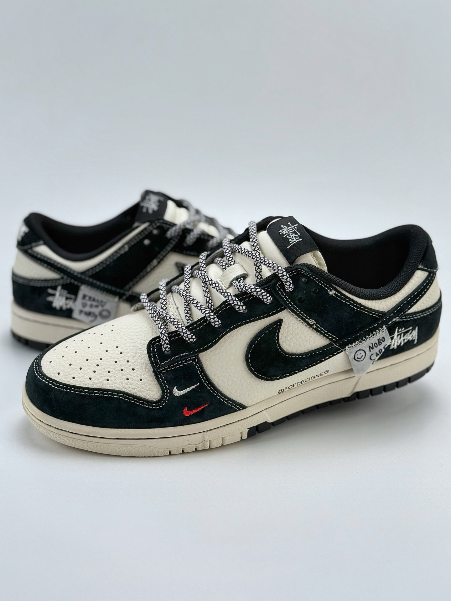 280 Nike SB Dunk Low x Stussy 黑白双小钩满天星 YX5066-295