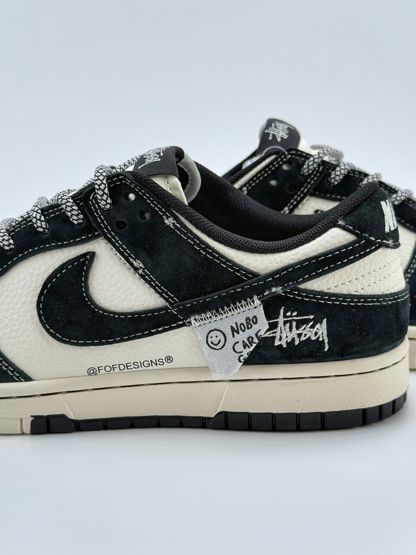 280 Nike SB Dunk Low x Stussy 黑白双小钩满天星 YX5066-295